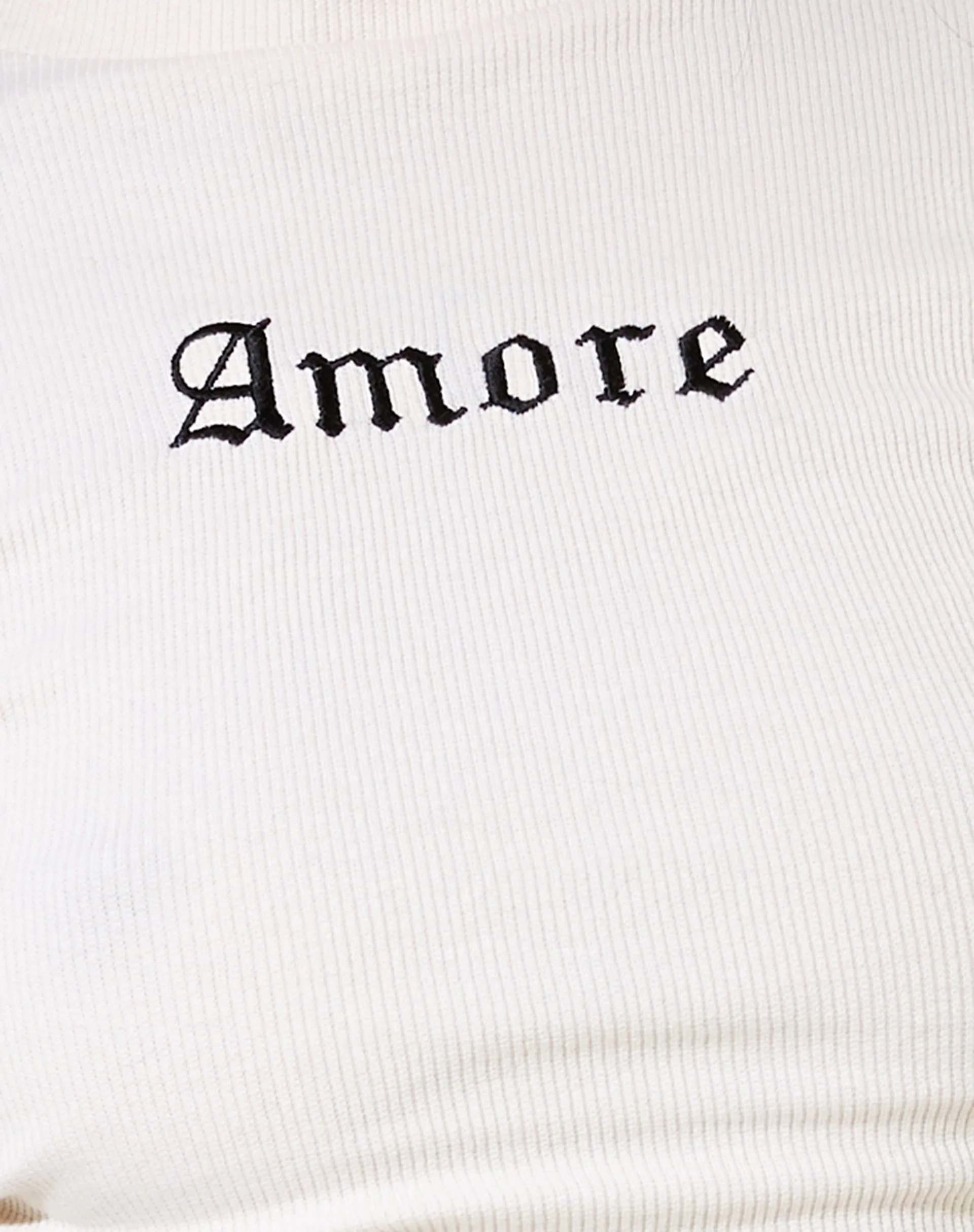 Quelia Crop Top aus Rippstrick Winter Weiß 'Amore' Stickerei - Image 6