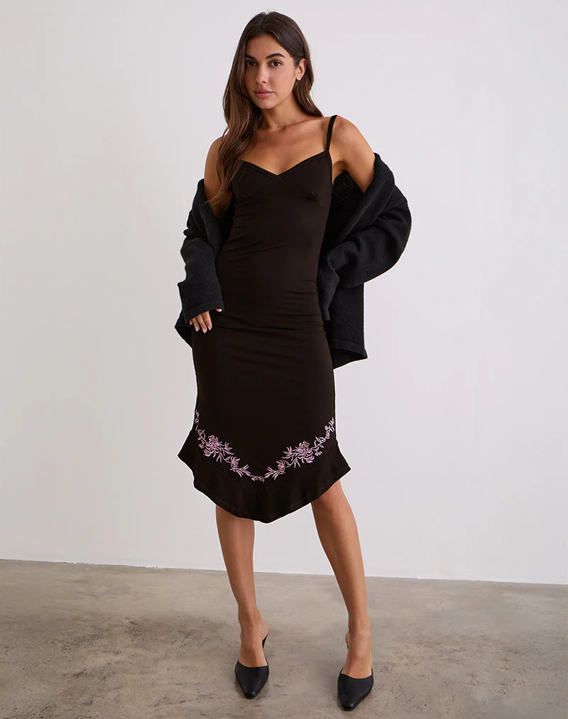 Quelin Midikleid in Schokoladenbraun mit Rosenstickerei - Image 3