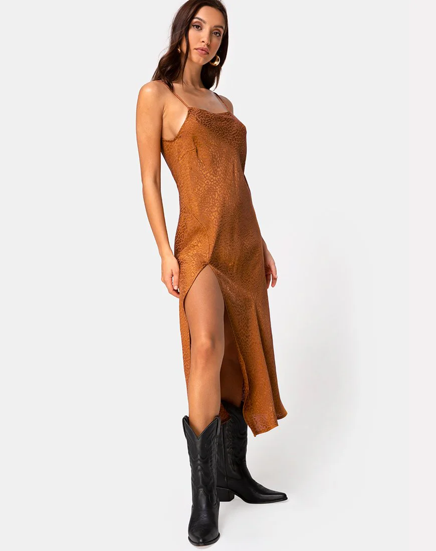 Quinty Kleid aus Gold Satin Cheetah - Image 6