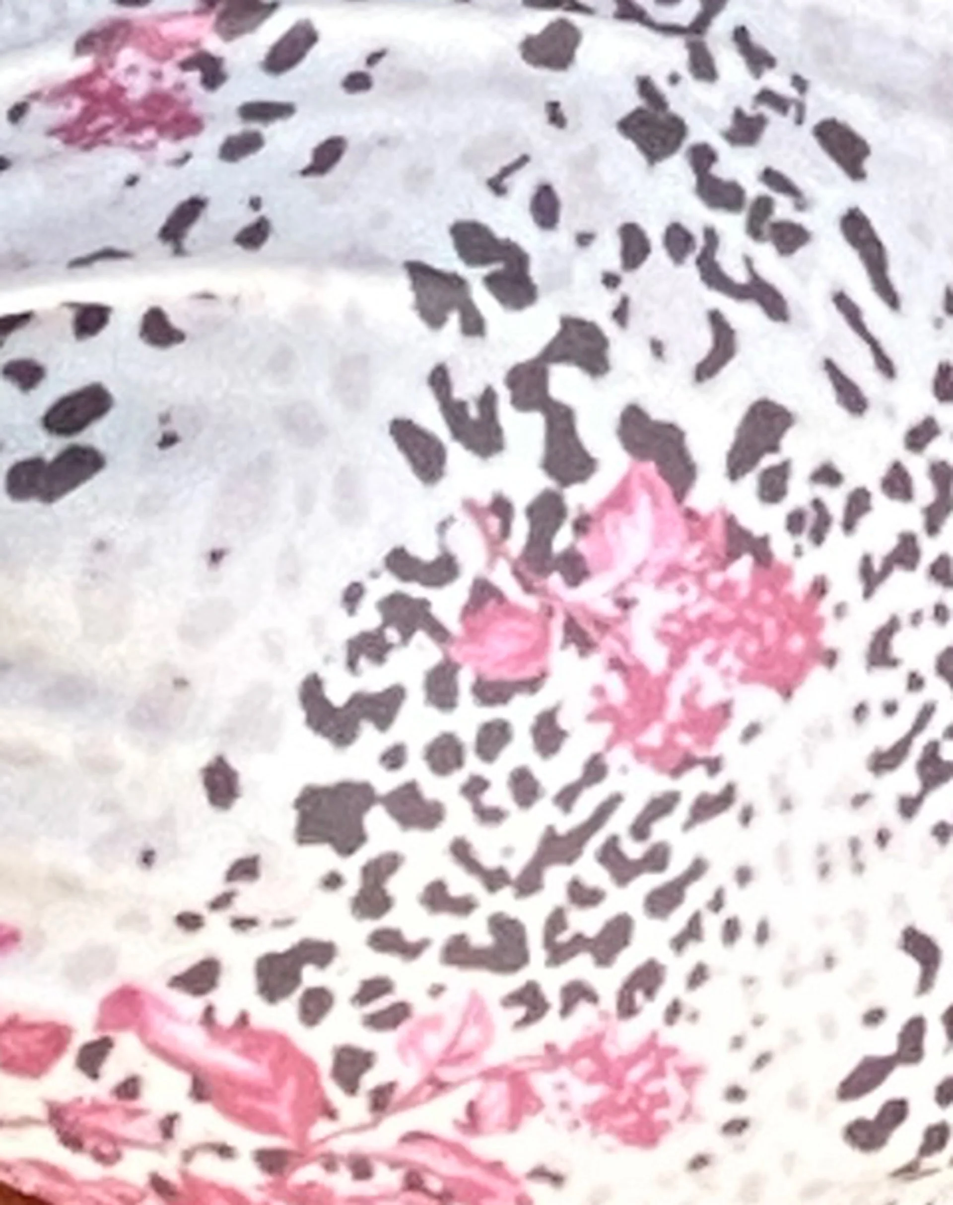 Racola Bikinioberteil mit weißem Dschungelblumenprint - Image 7