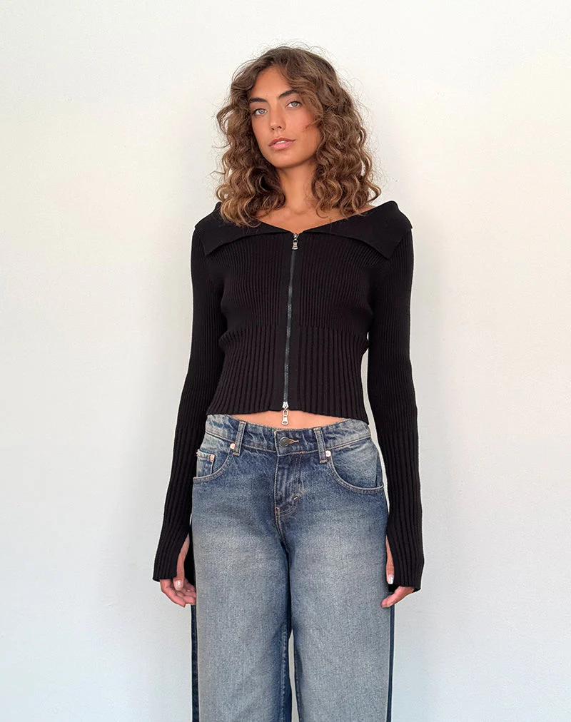 Radia Langärmeliger schulterfreier Pullover mit Reißverschluss in Schwarz - Image 4