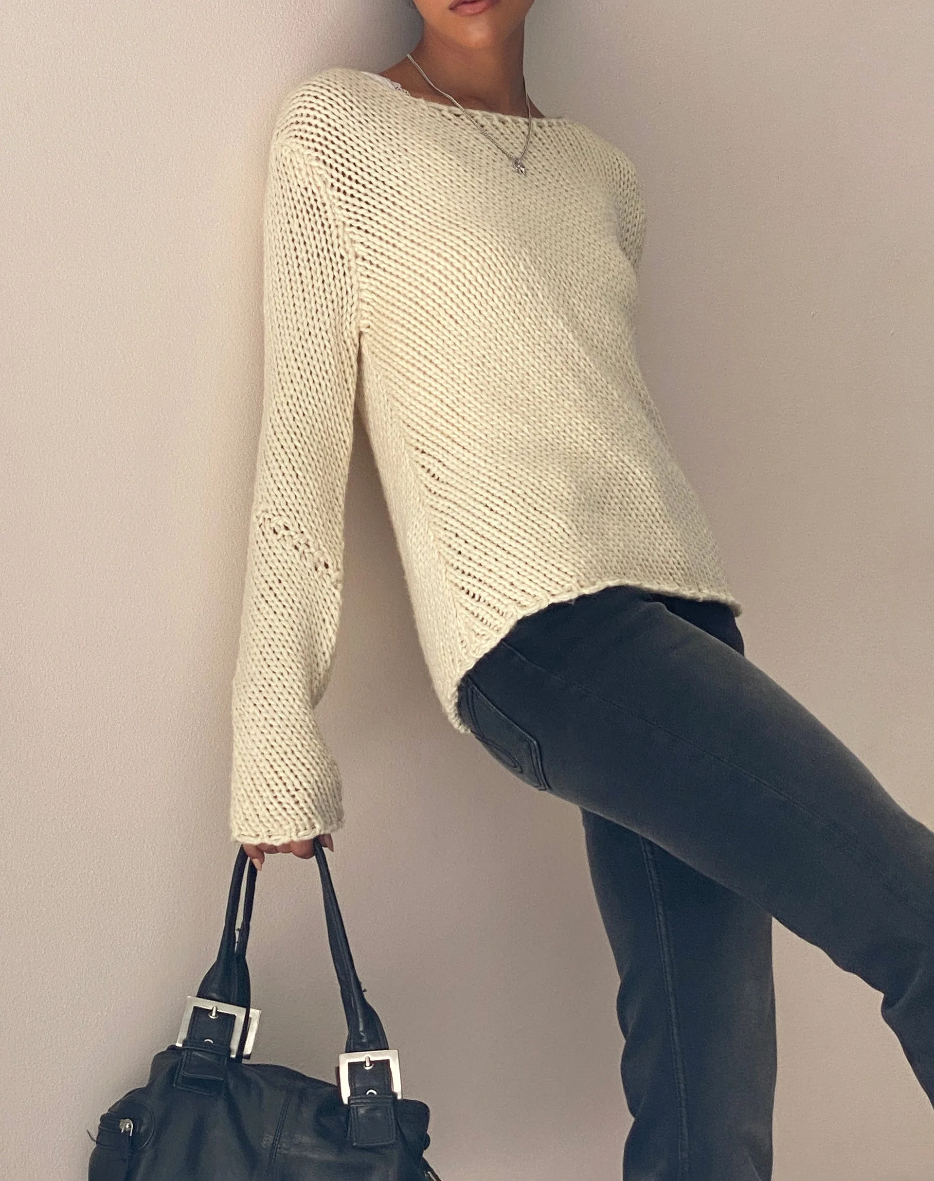 Ranvir Strickpullover in Neutral - Image 3