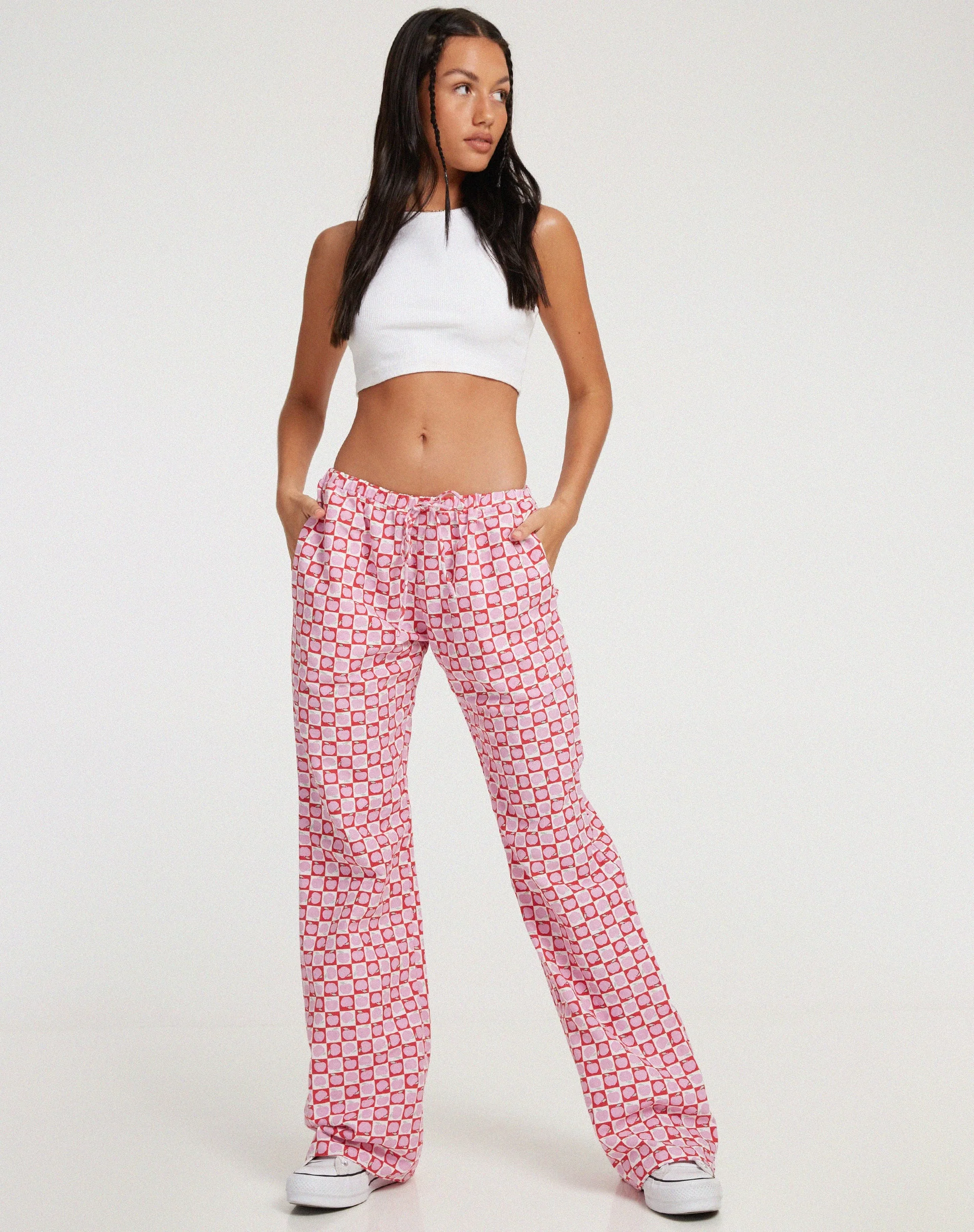Raya Hose mit weitem Bein aus Apfelkaro Blush Red