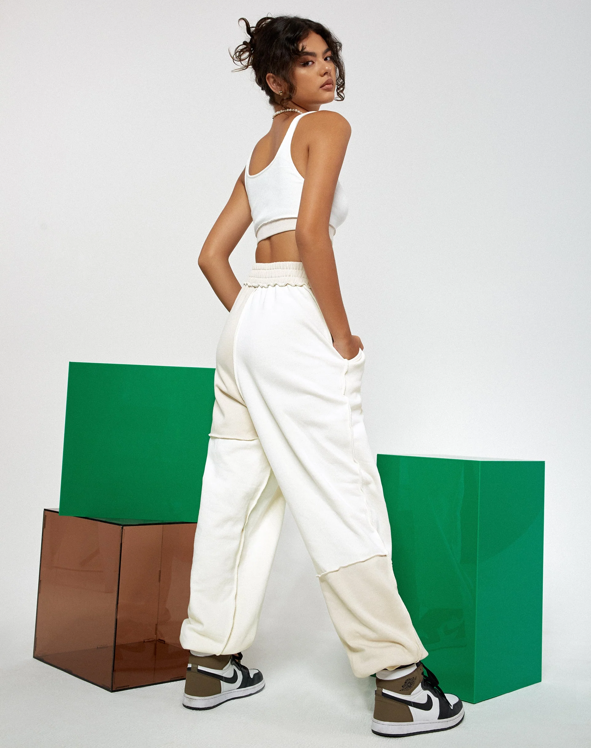 Ricci Crop Top in Elfenbein und Winterweiß mit Streifen - Image 3