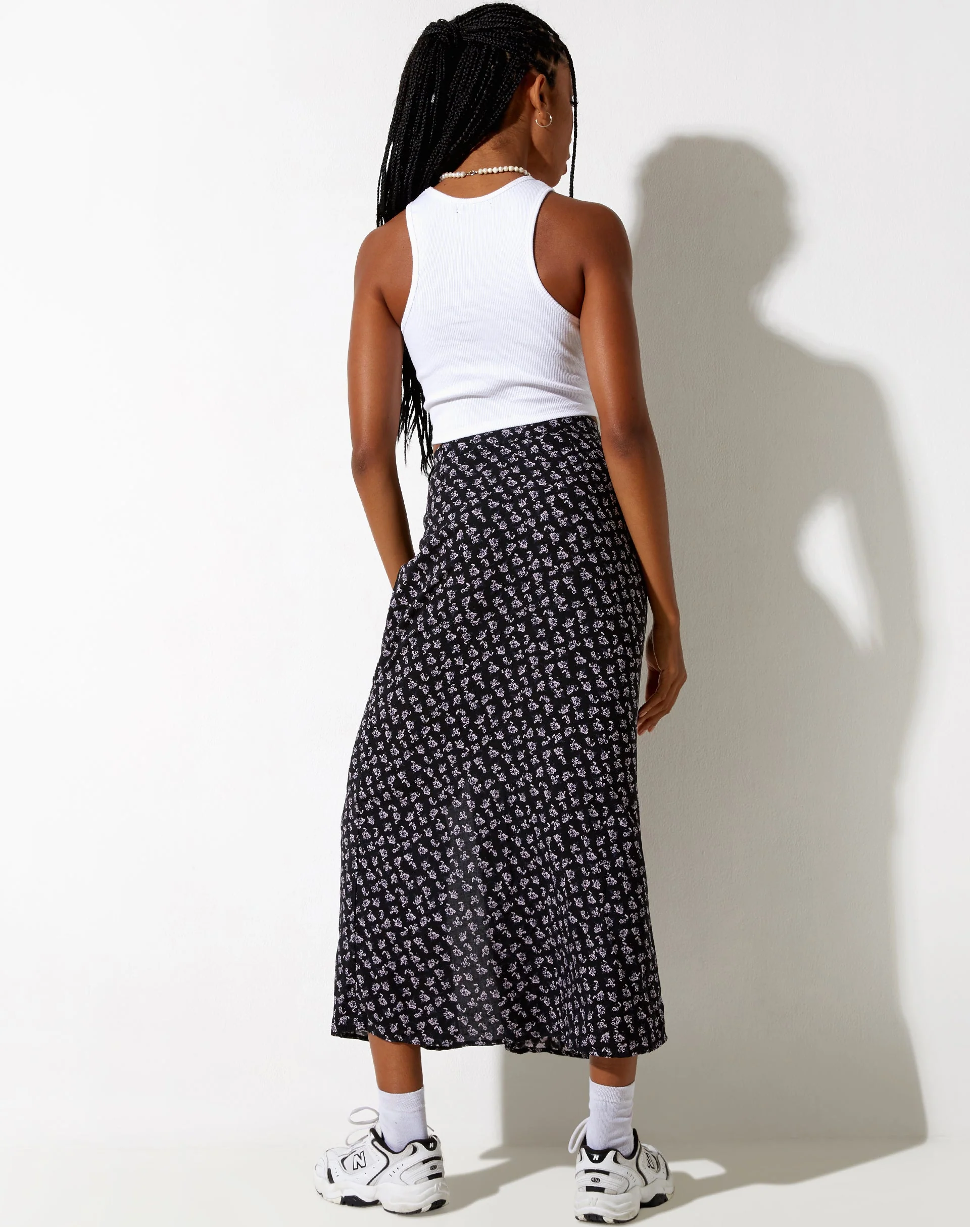 Rima Midirock aus Dark Base Floral Schwarz - Image 3