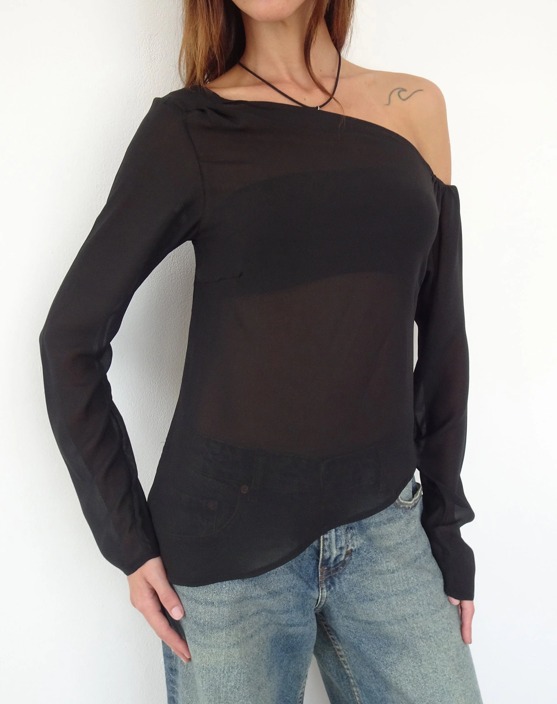 Riot Asymmetrisches Langarm-Top aus schwarzem Chiffon - Image 3