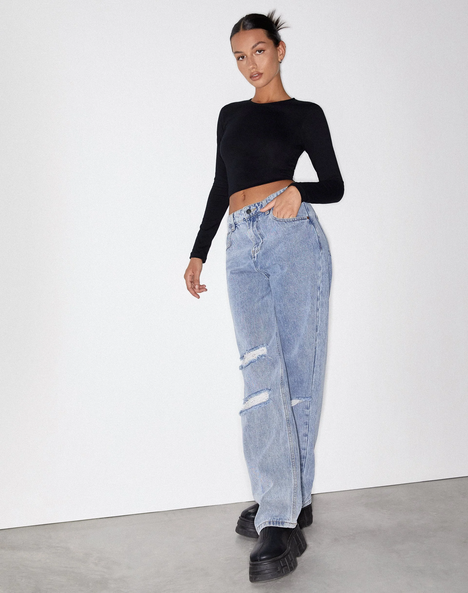 Rips Parallel Jean in heller Waschung - Image 4