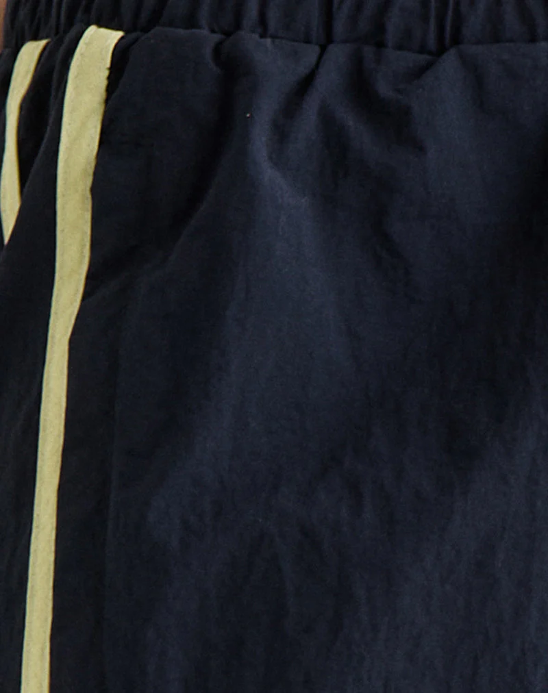Riu Runner Short in Marineblau mit gelben Streifen - Image 6