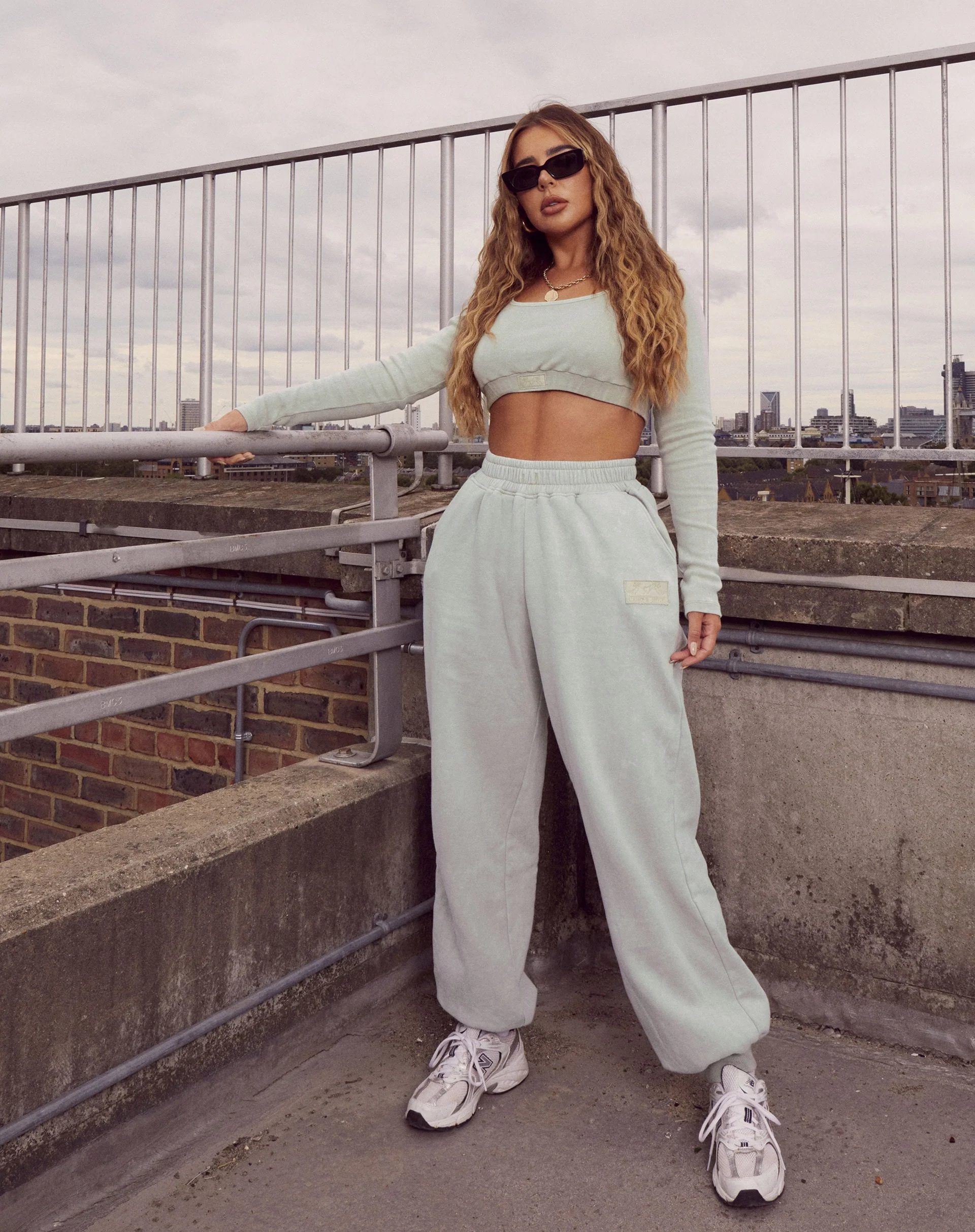 Roider Jogger in Ecru Cherub L'Amour Label Embro - Image 4
