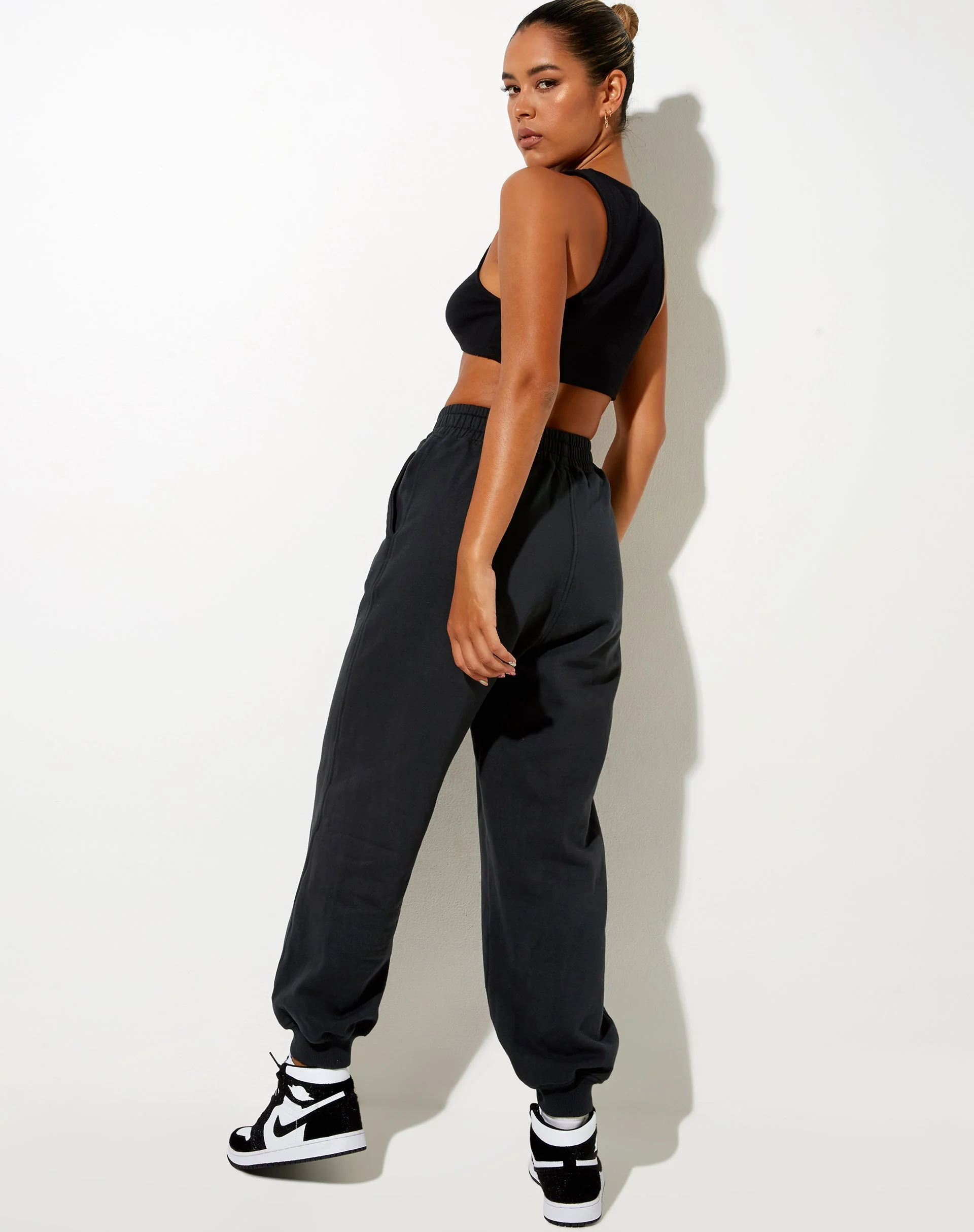 Roider Jogger in Vintage Schwarz Bittersweet - Image 4