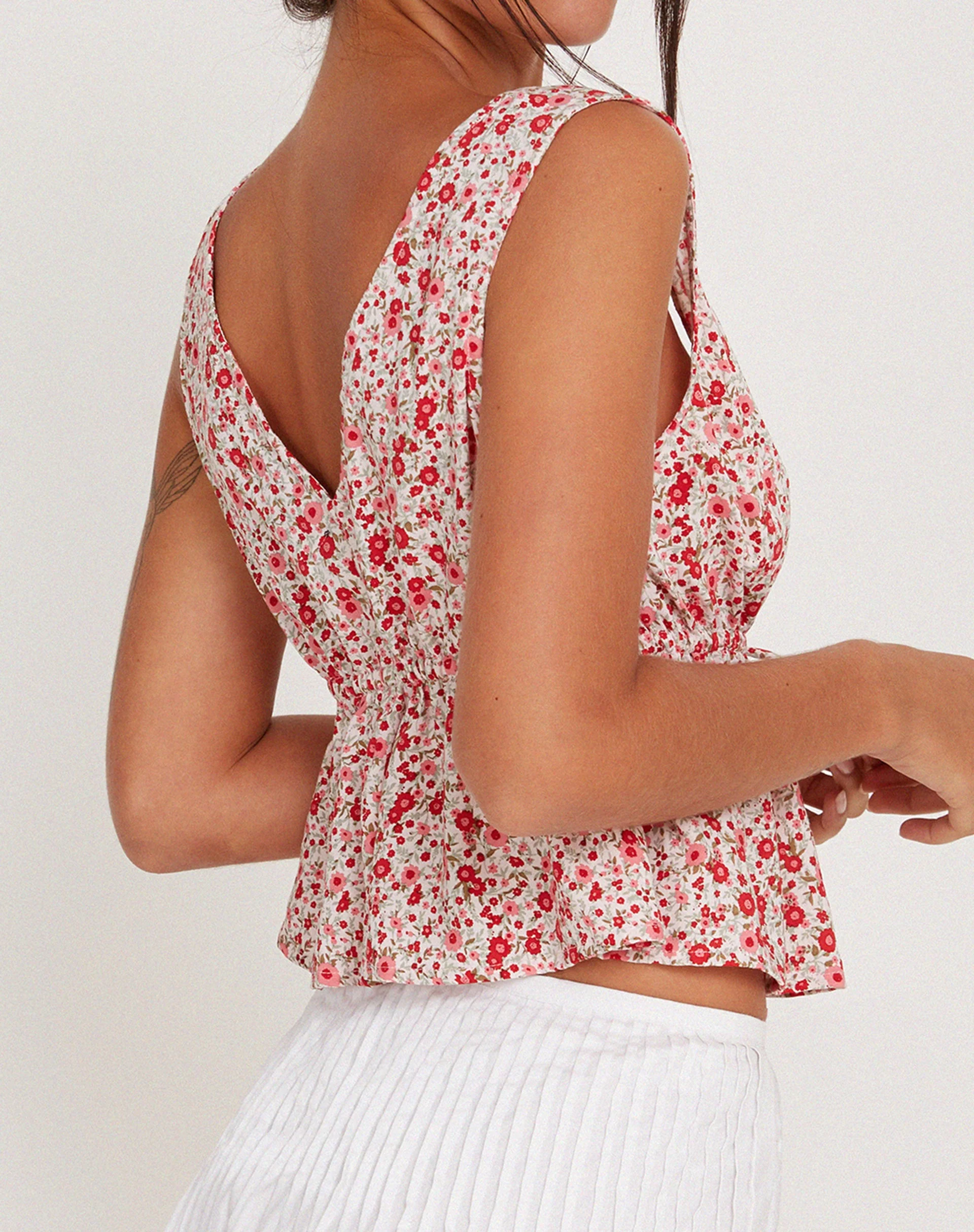 Rolia Krawatten-Top in Ditsy Floral Blush Red - Image 5