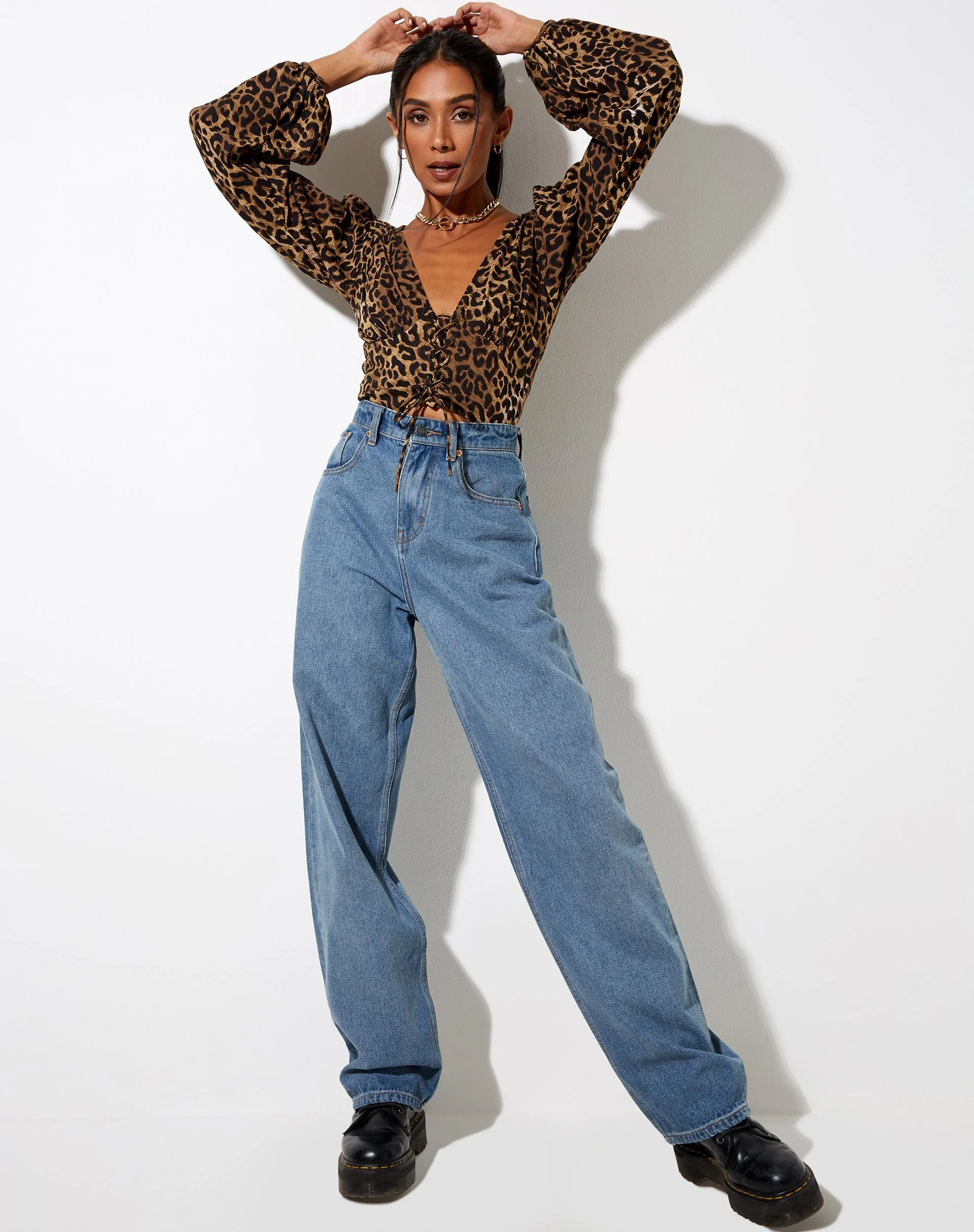 Romina Top in Nacht Leopard Braun - Image 4