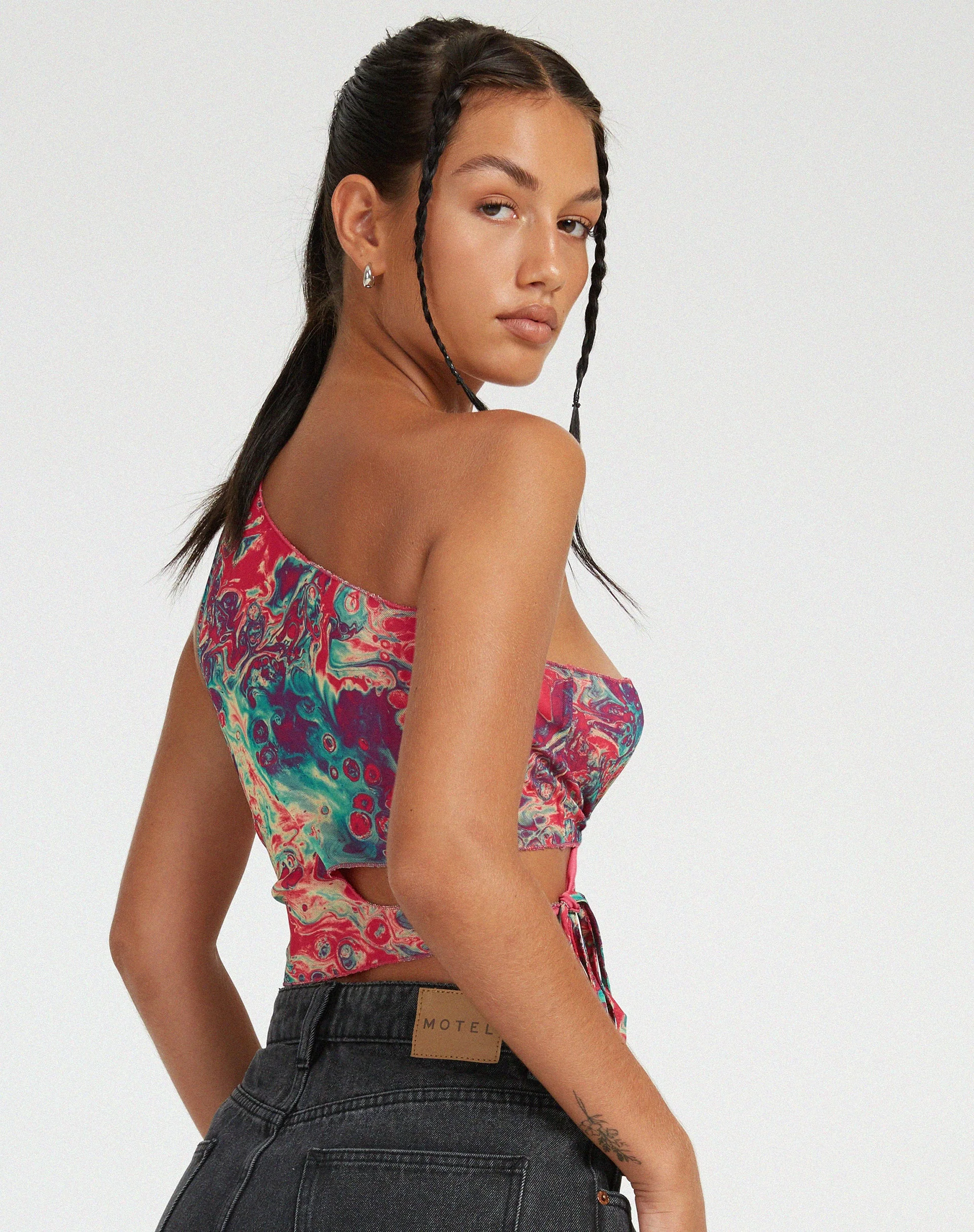Romla Cutout-Top mit Festival-Druck - Image 3