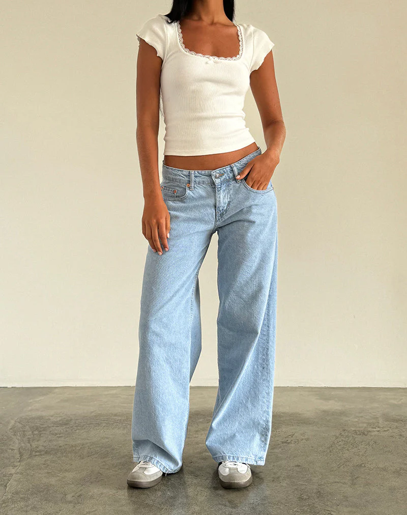 Geräumige, extra weite Low Rise Jeans in hellblauer Waschung - Image 4