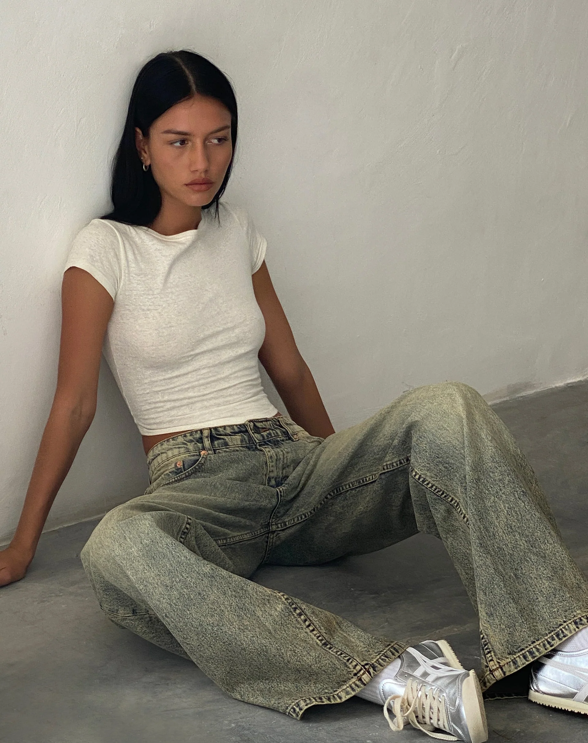 Geräumige extra weite Low Rise Jeans in Sand Wash Blau - Image 4