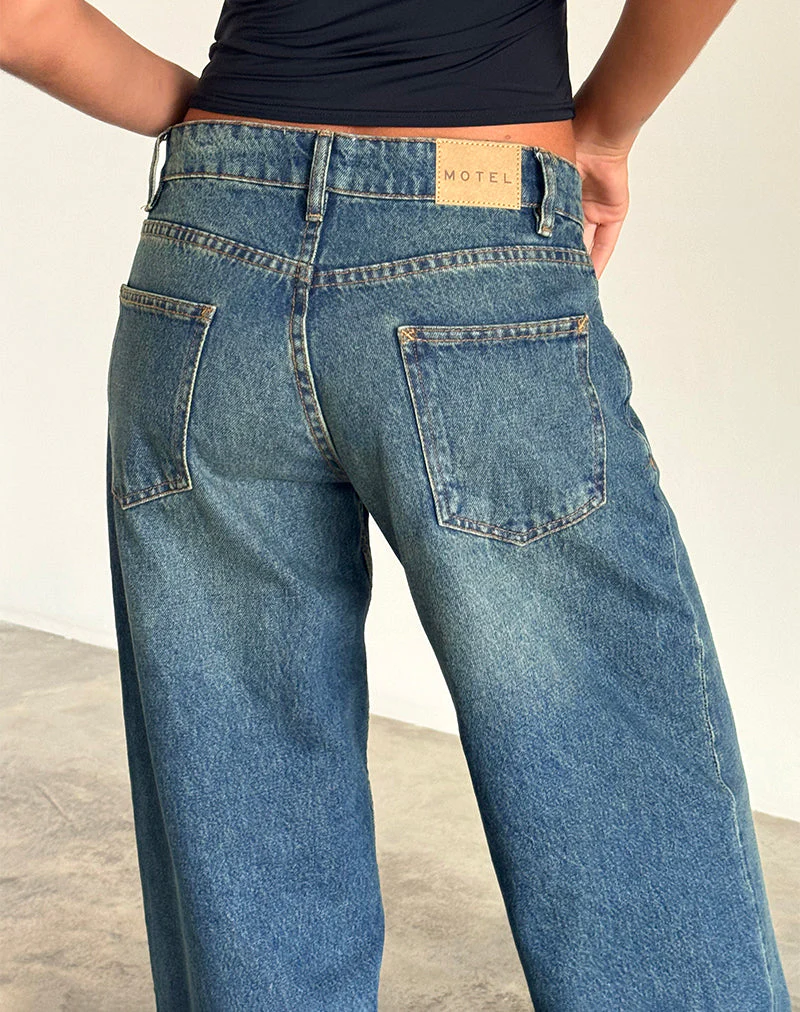 Geräumige extra weite Low Rise Jeans in Hellblau - Image 5