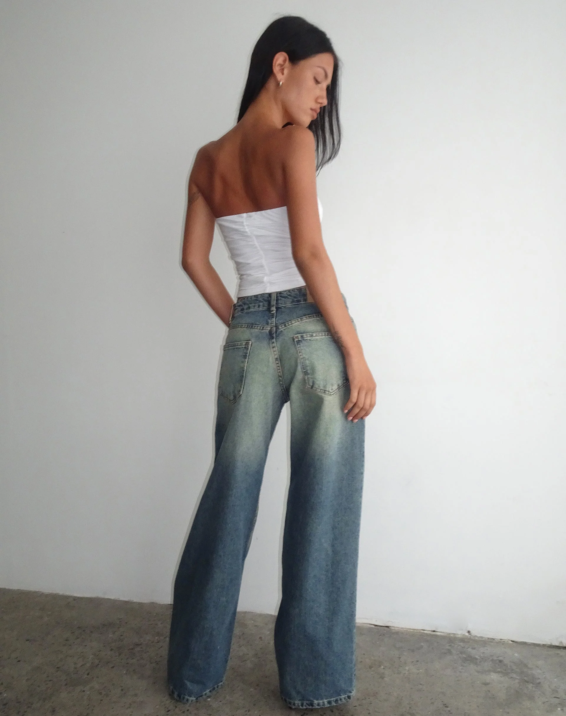 Geräumige extra weite Low Rise Jeans in Extrem Blau Grün - Image 5