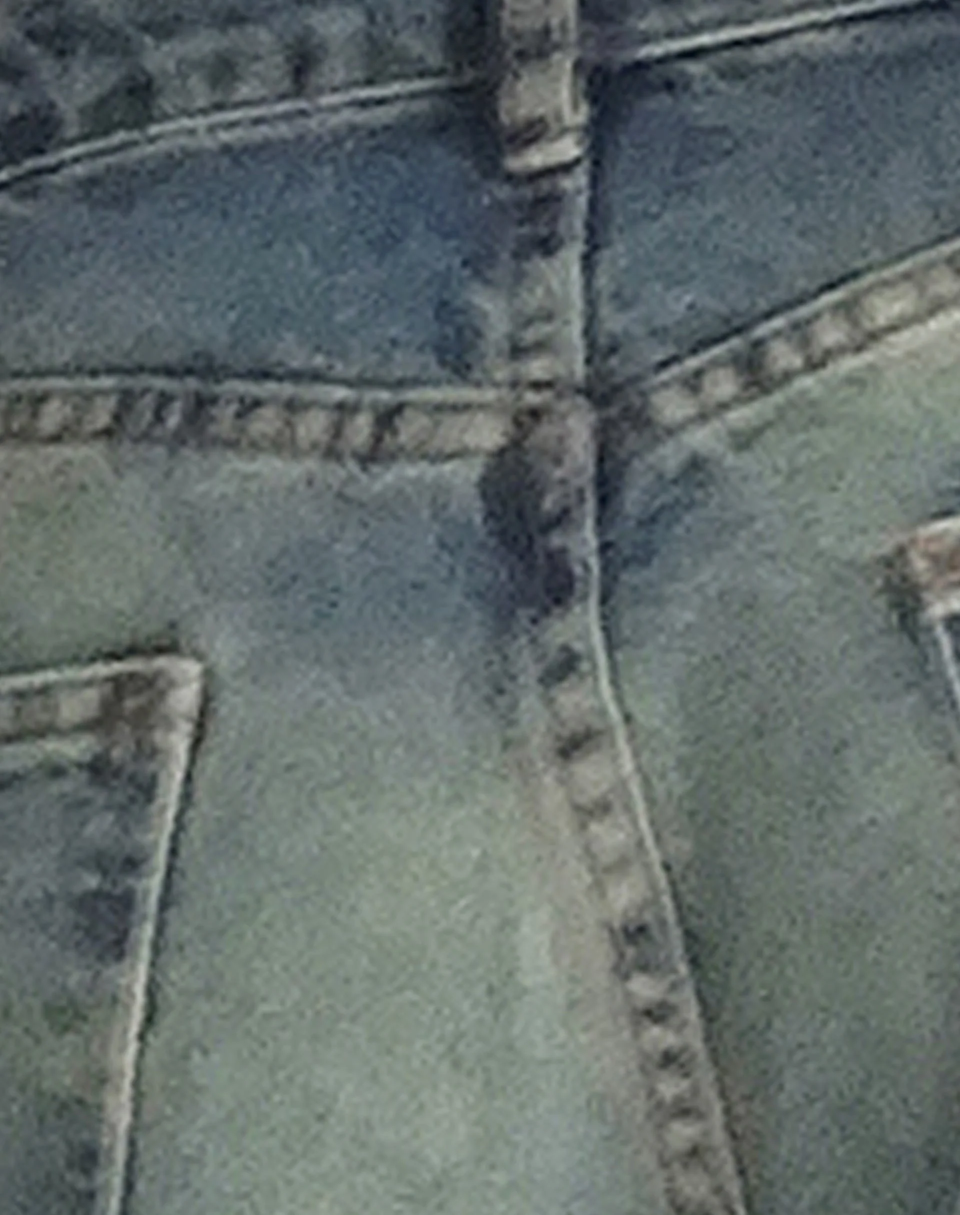 Geräumige extra weite Low Rise Jeans in Extrem Blau Grün - Image 6