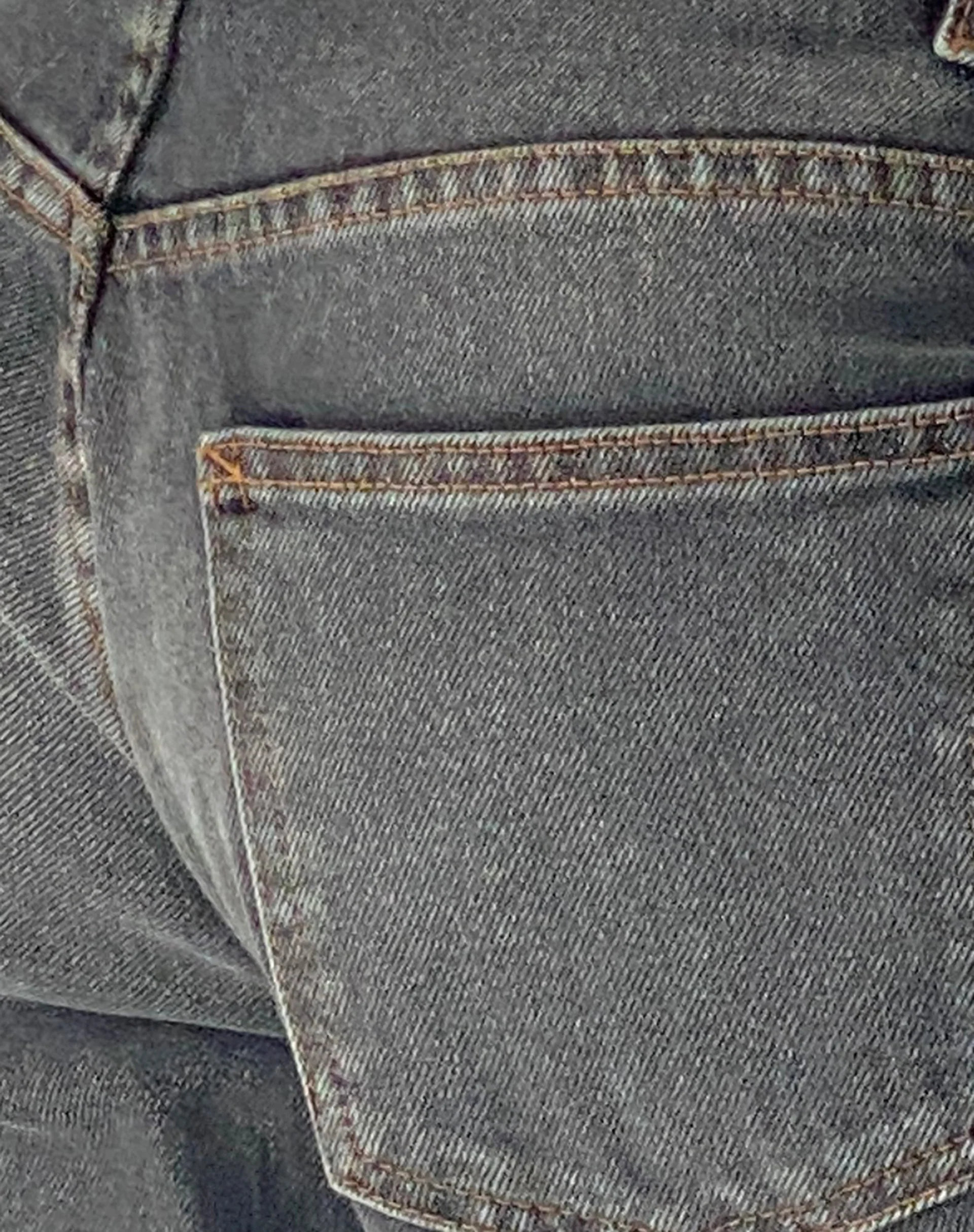 Geräumige extra weite Low Rise Jeans in Grau Used Bleach - Image 5