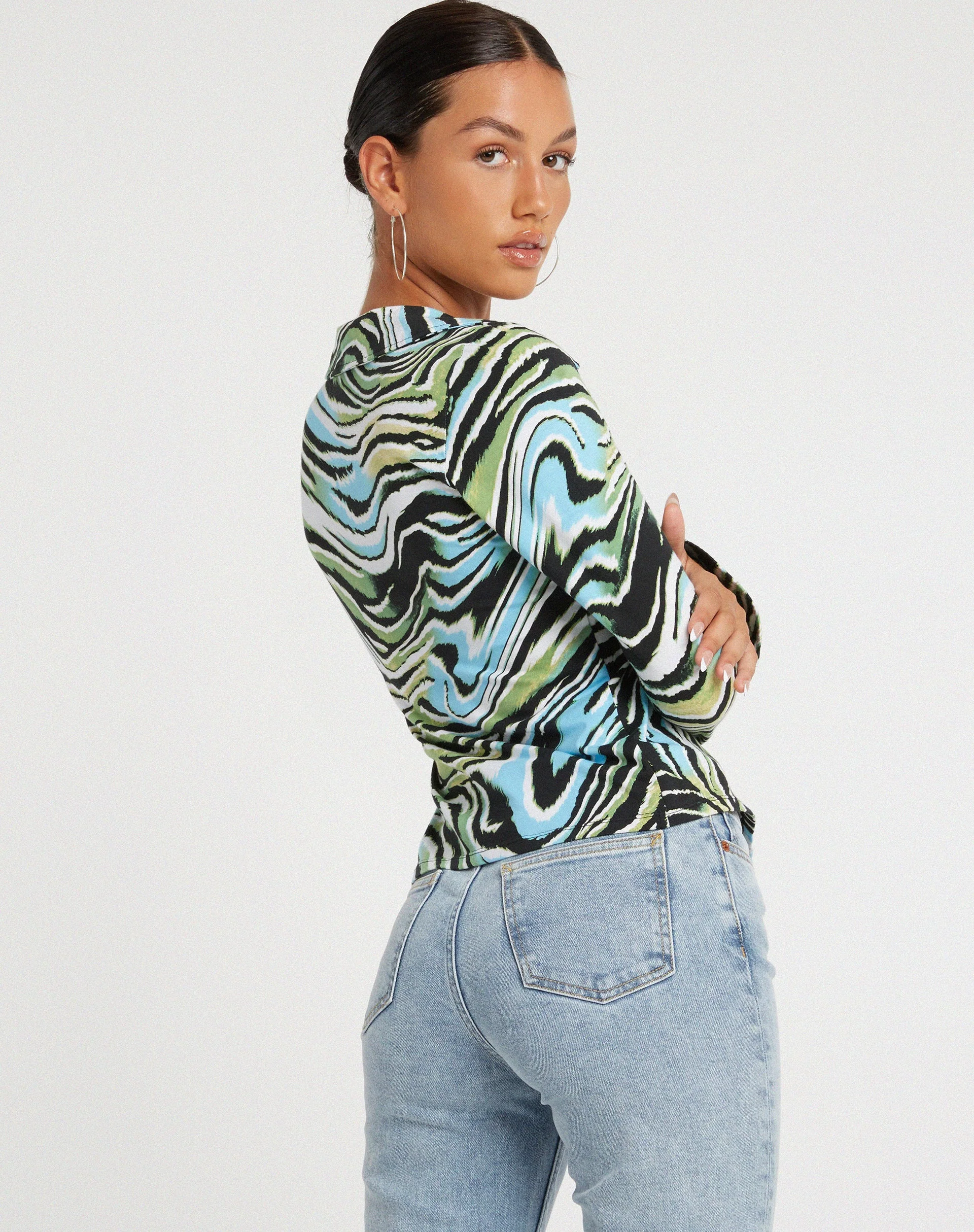 Ruth Hemd in Warped Zebra Blau - Image 4