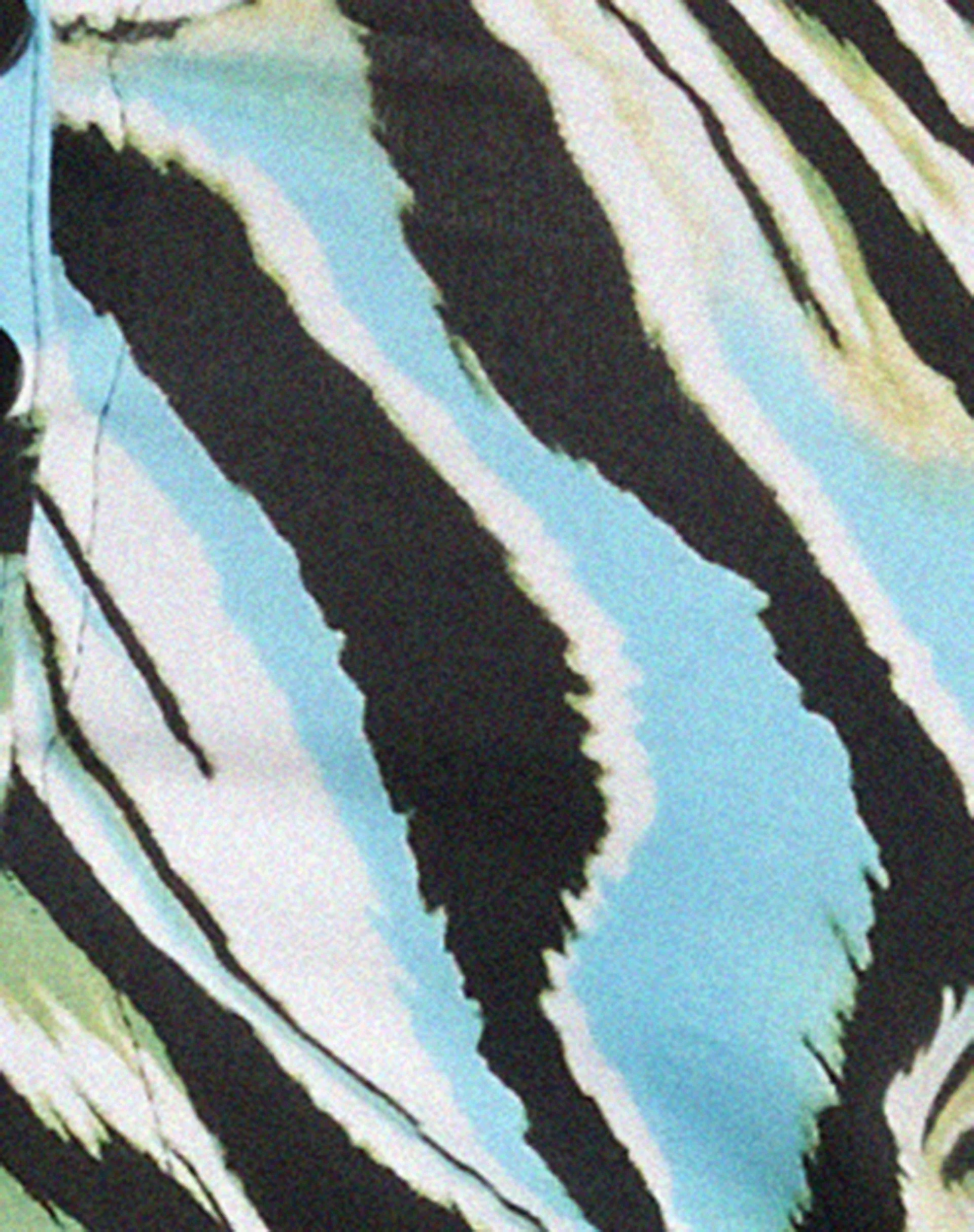 Ruth Hemd in Warped Zebra Blau - Image 7