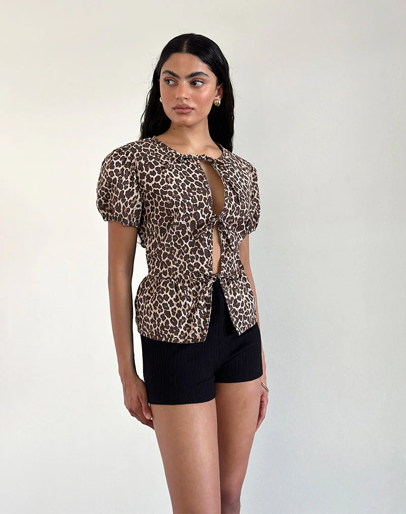 Ryota Tie Front Bluse in Leopard Sandstorm - Image 2