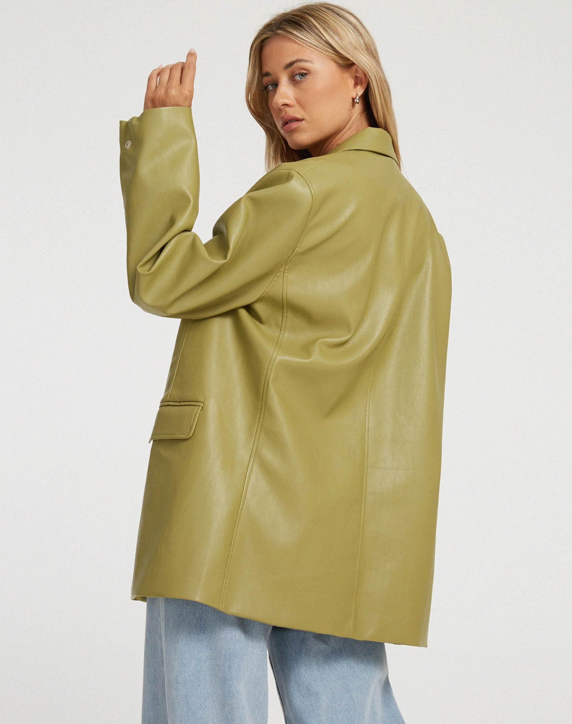 Saken Blazer in PU-Blattgrün - Image 2