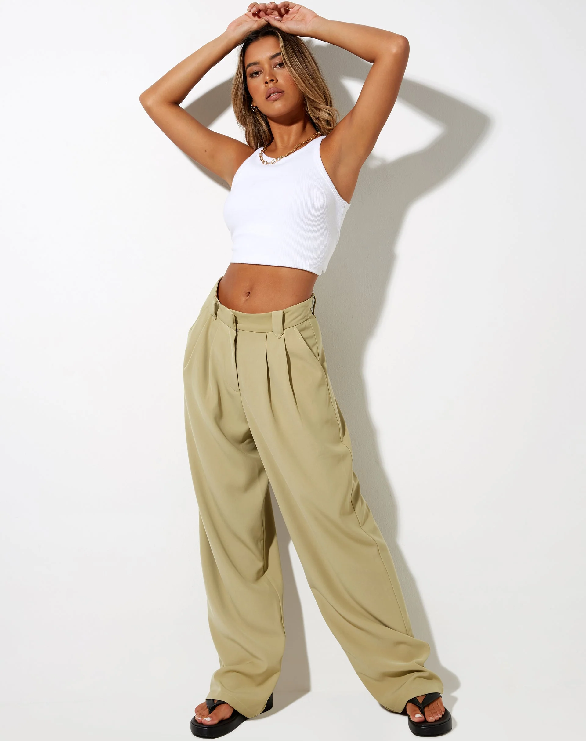 Sakila-Hose in Grün - Image 3