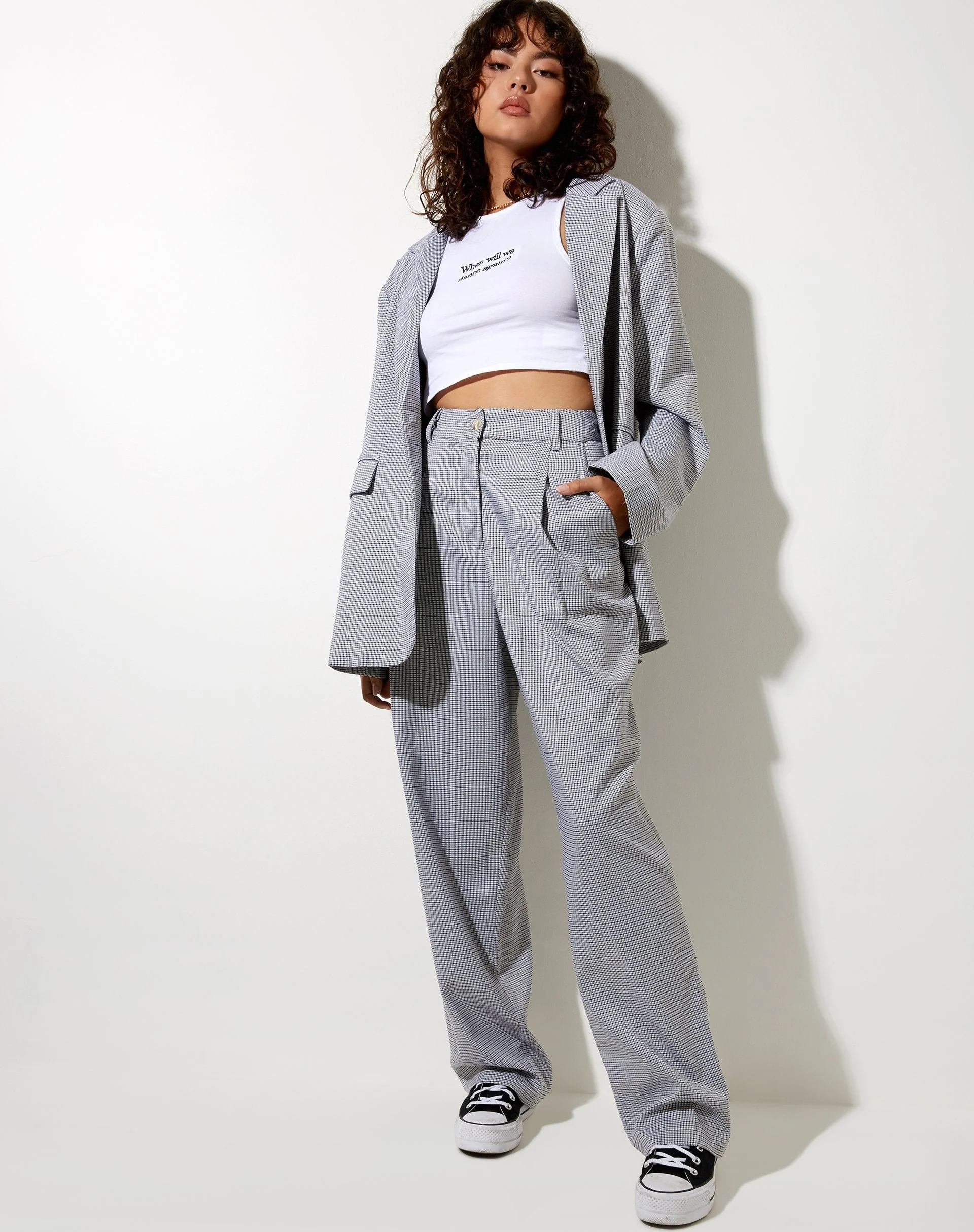 Sakila Hose in Small Check Schwarz Grau - Image 4