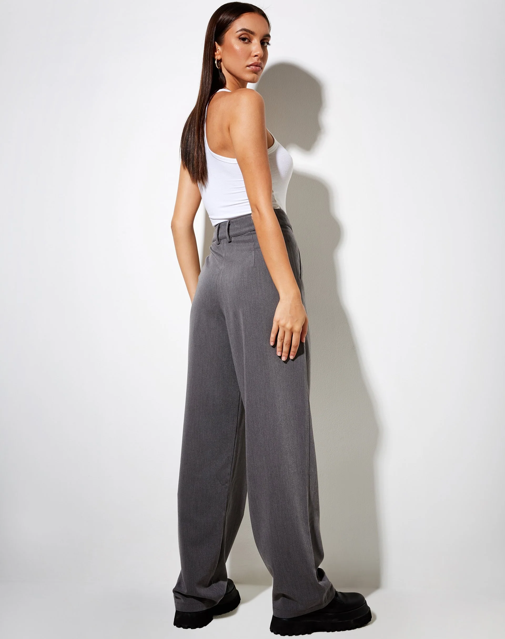 Sakila Hose in Tailoring Charcoal - Image 5