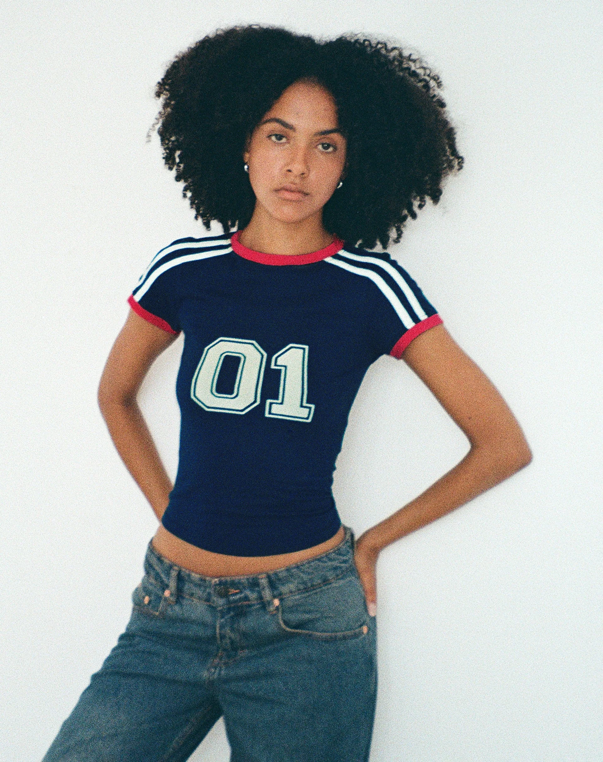 Salda Sporty Fitted Tee in Marineblau - Image 3