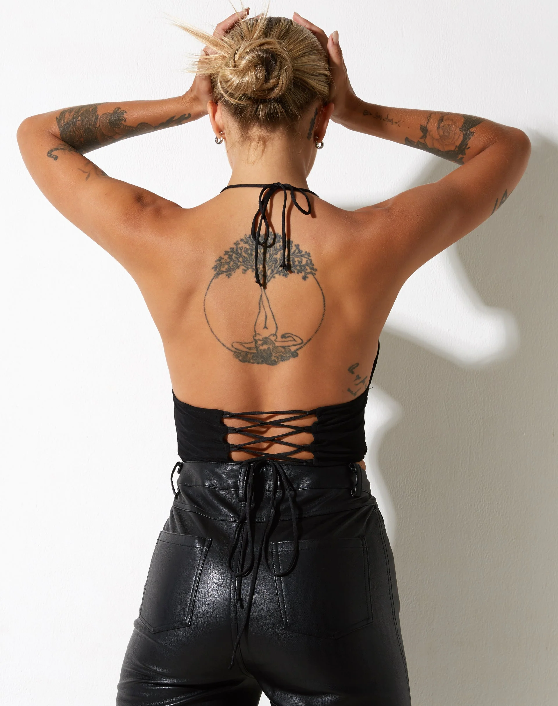 Salet Crop Top aus Mesh Schwarz - Image 3