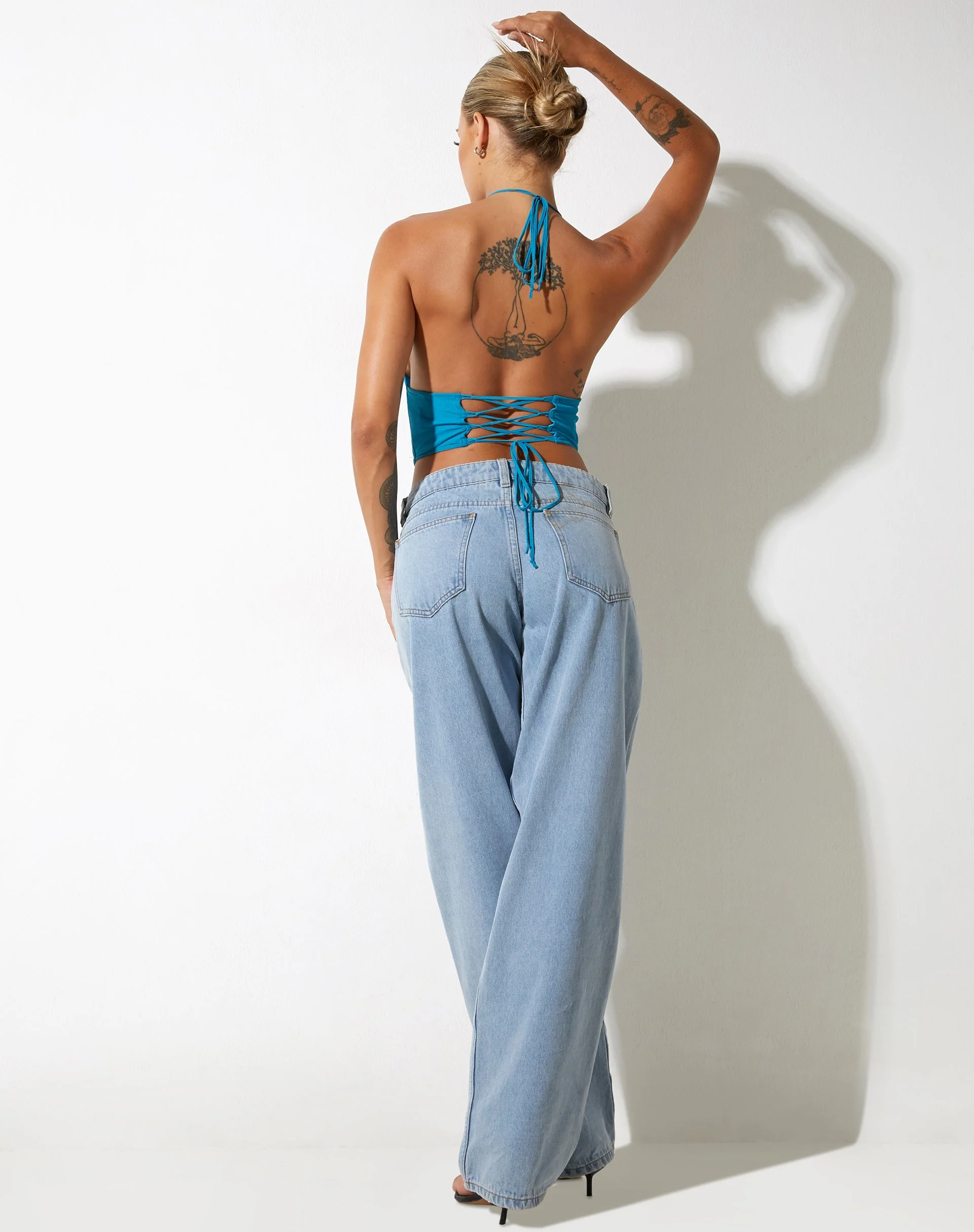 Salet Crop Top aus Mesh in Türkis - Image 5