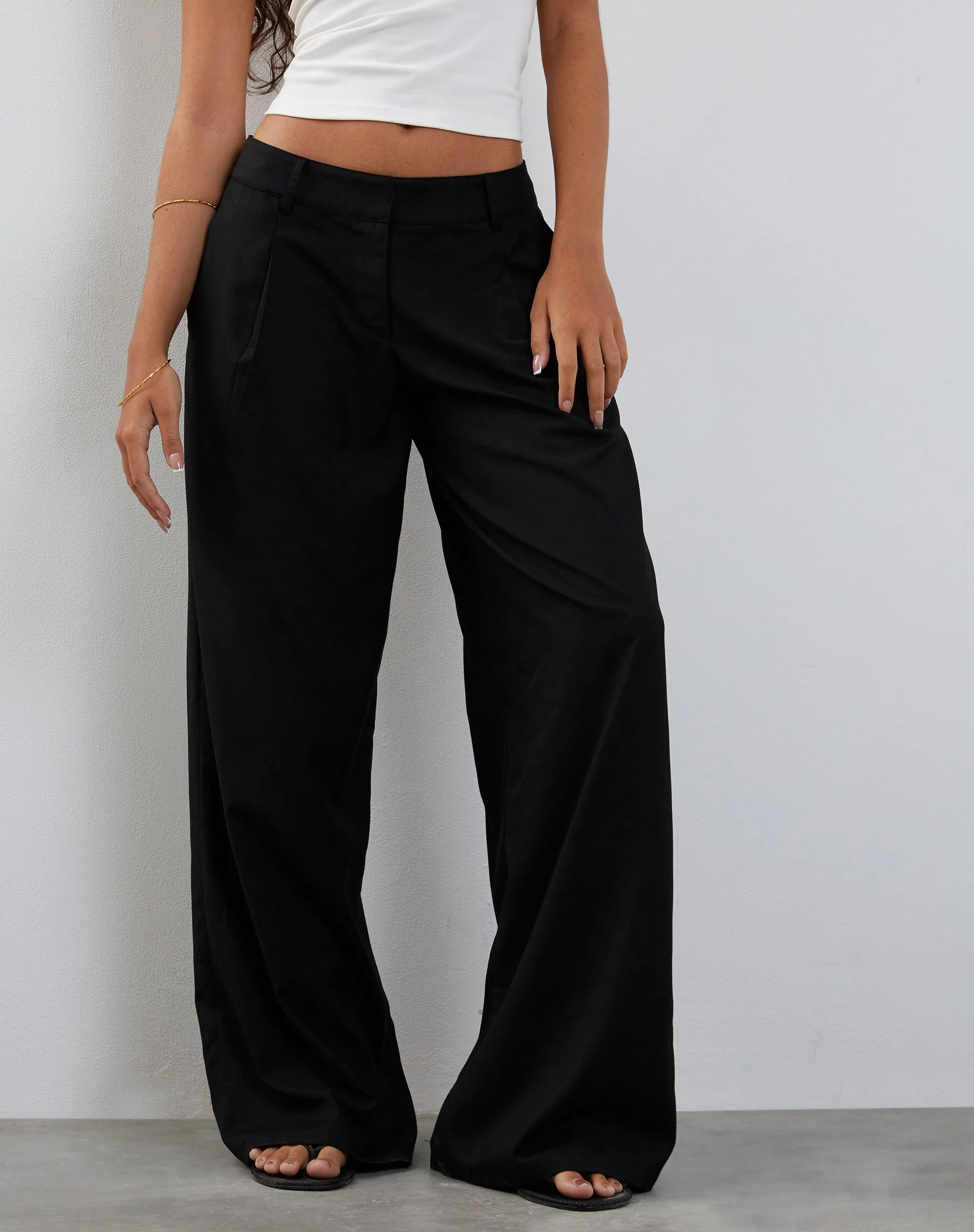 Salisu Hose mit weitem Bein in Tailoring Schwarz - Image 2