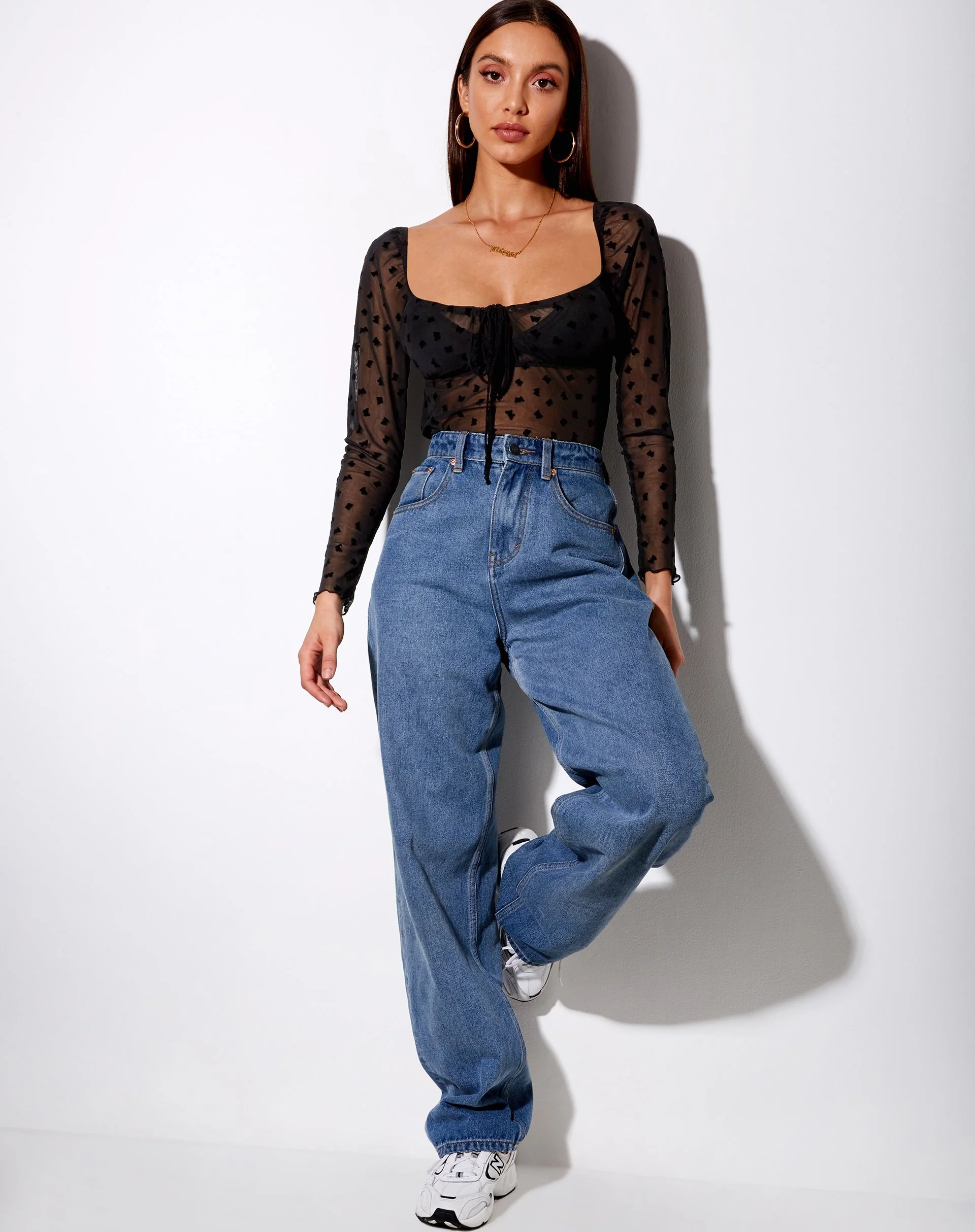 Sanila Crop Top in Schwarz Flock Flutterby - Image 3
