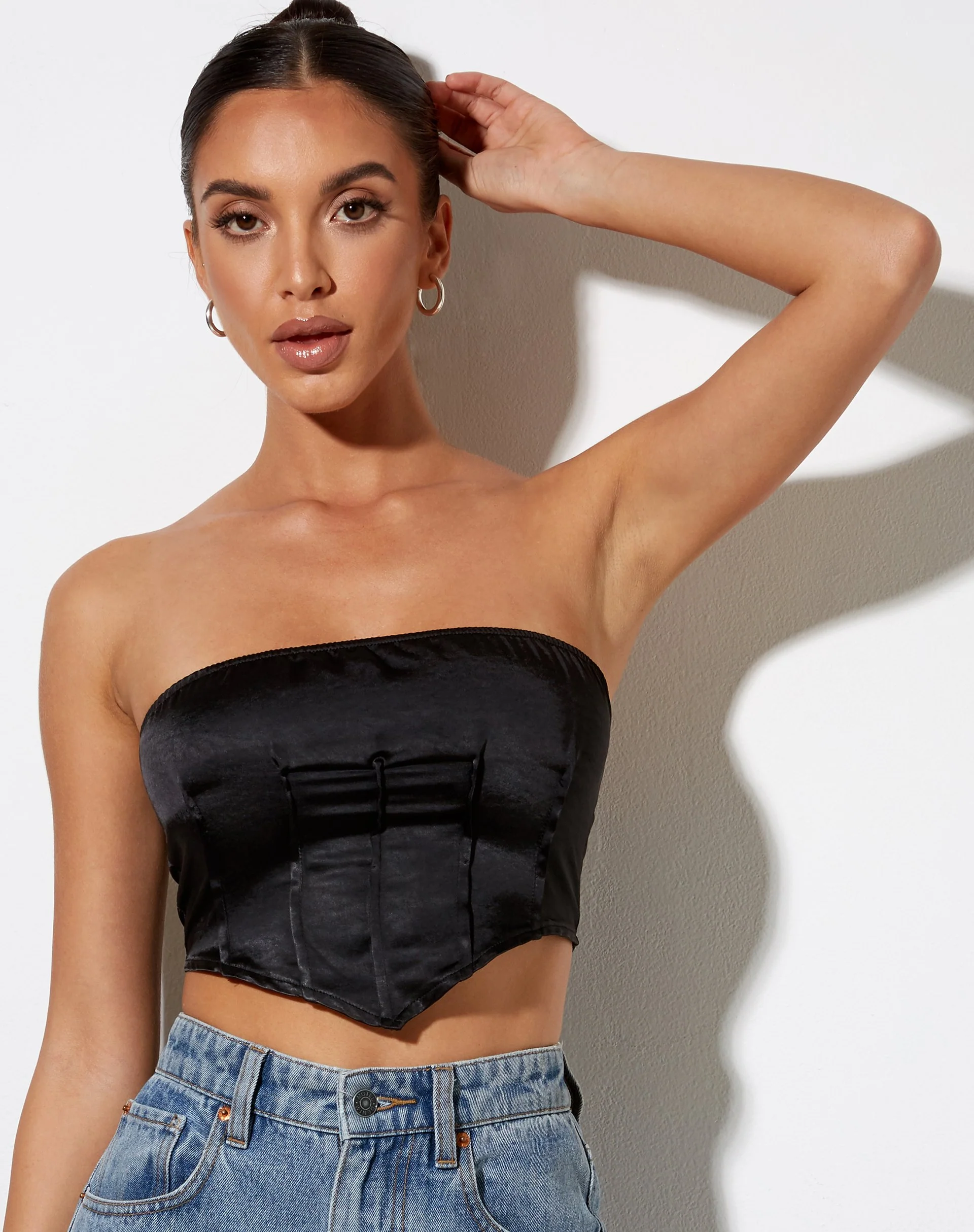 Sanja Bandeau-Top in Satin Schwarz - Image 3