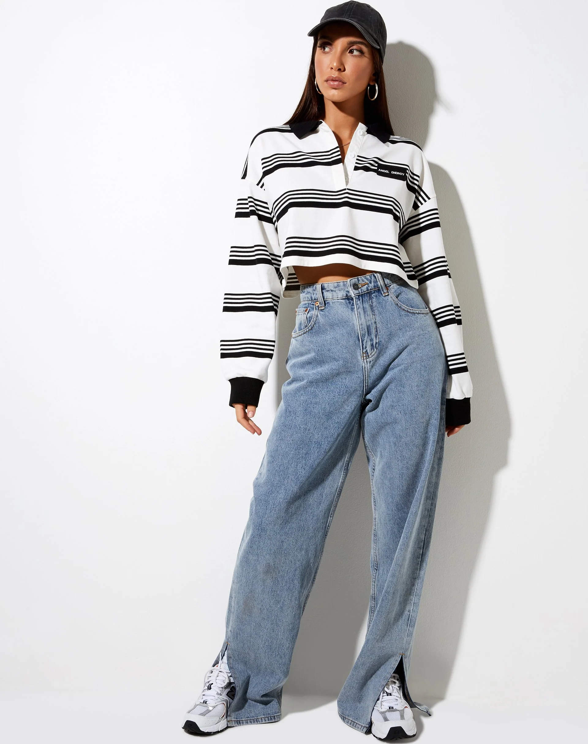 Saria Crop Top in Schwarz gestreift 'Angel Energy' Label - Image 3