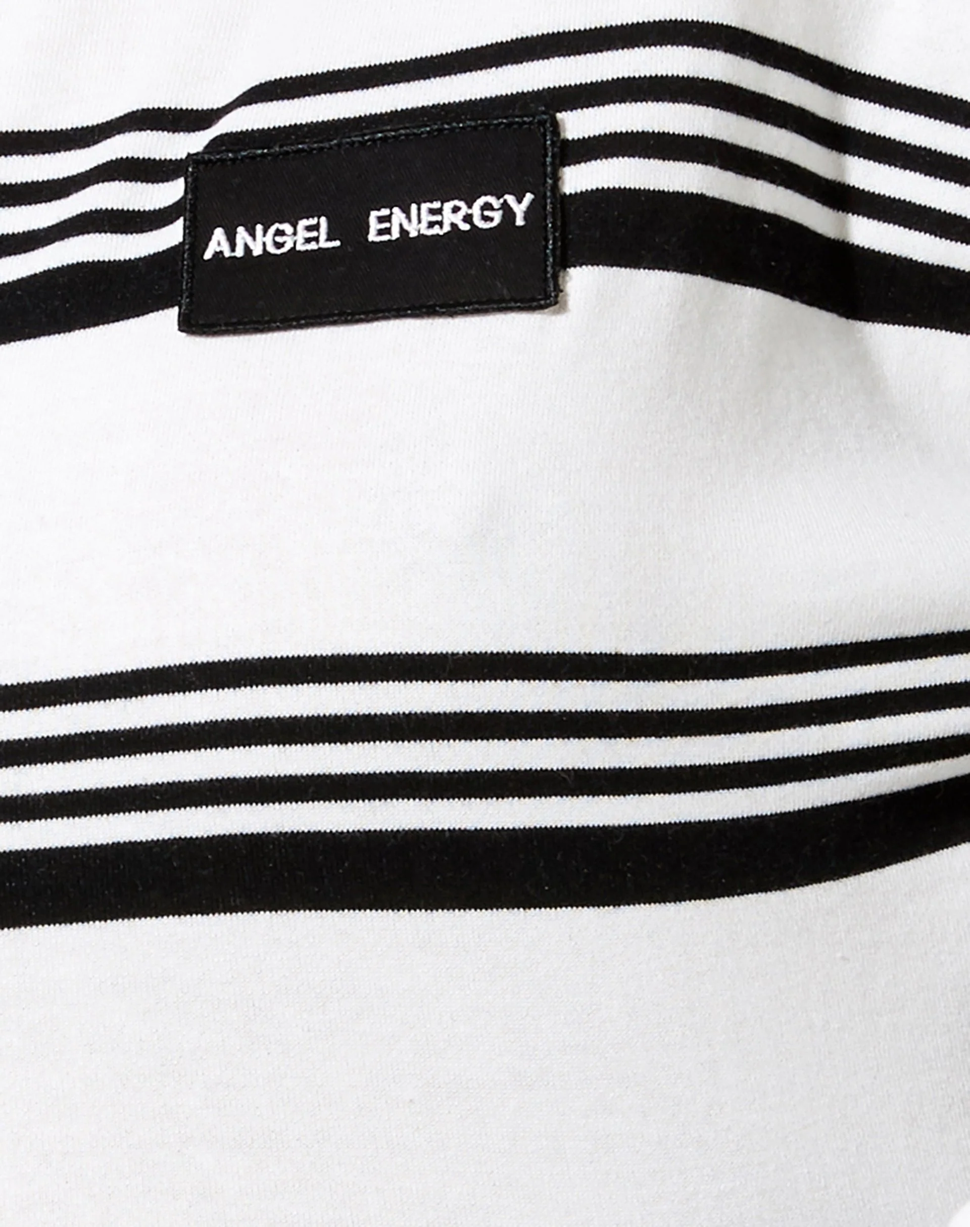 Saria Crop Top in Schwarz gestreift 'Angel Energy' Label - Image 5