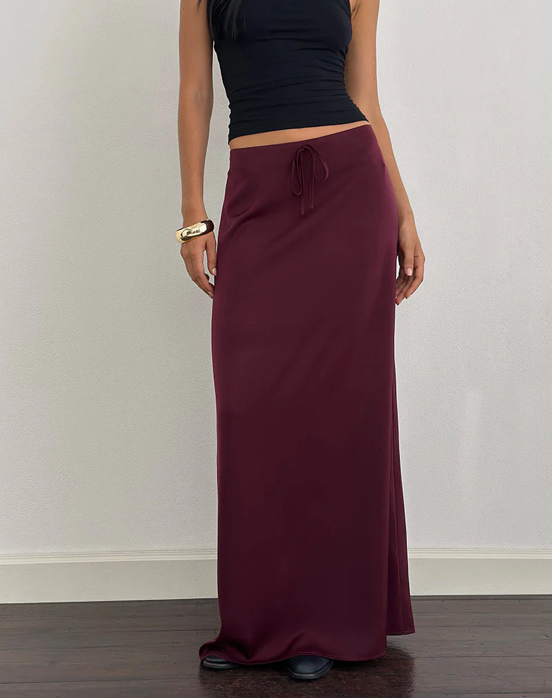 Sarinem Maxirock aus Satin in Burgund - Image 3