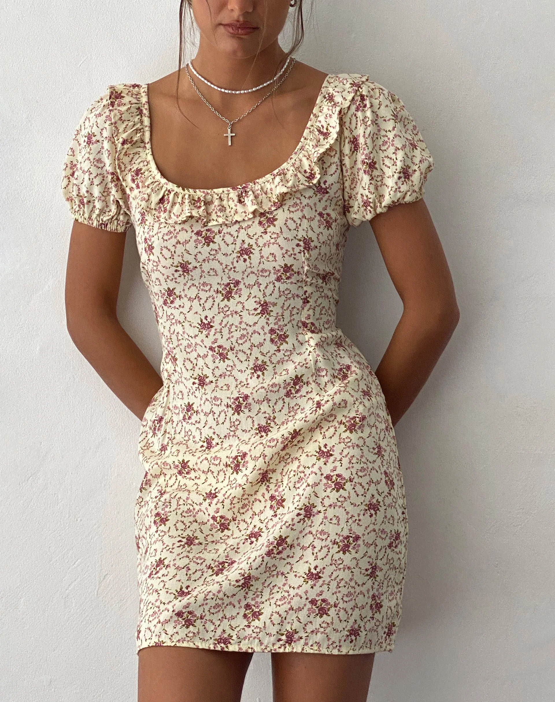 Sasyana Minikleid aus Blumenkette Creme - Image 4