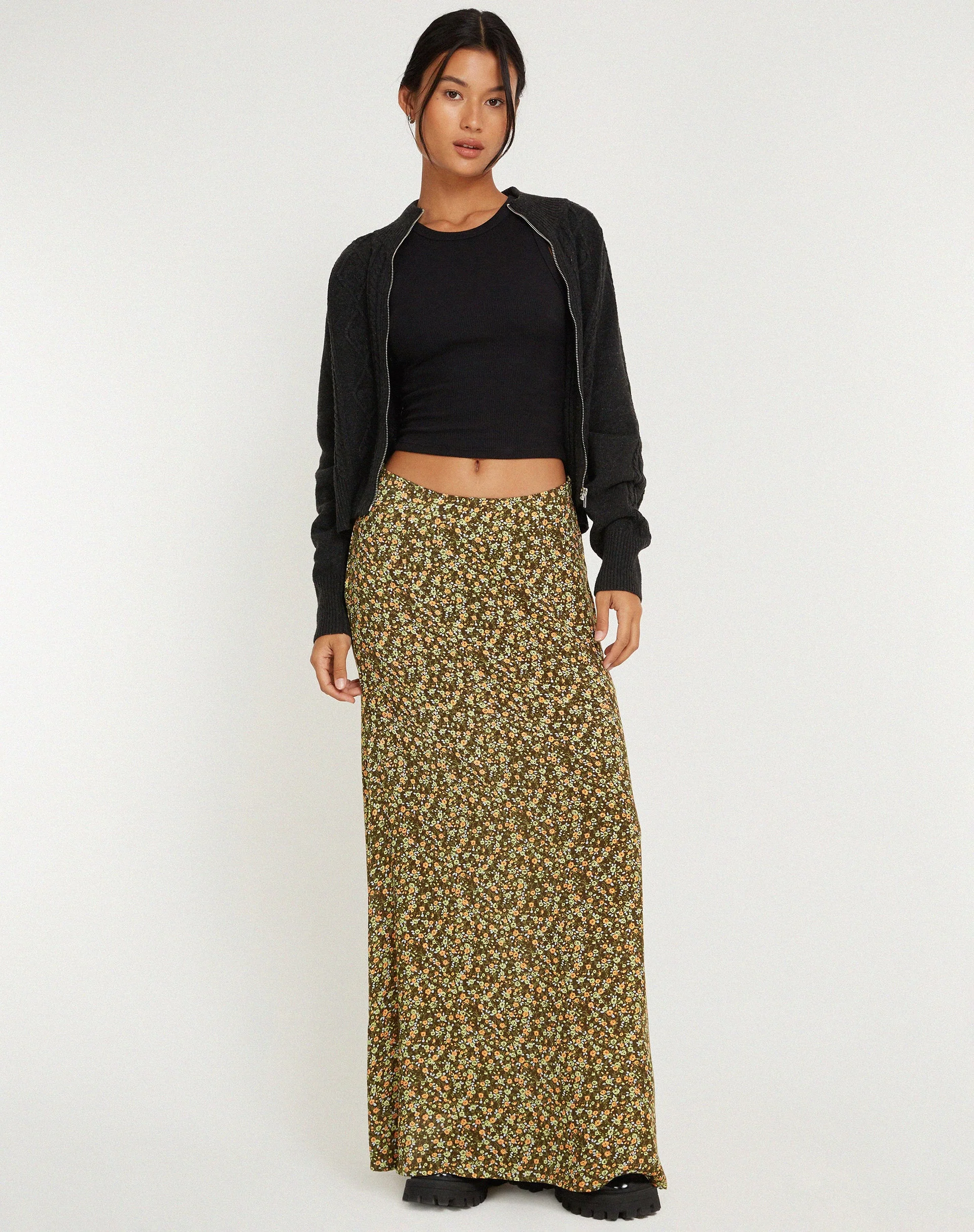 Sayan Maxirock in Khaki mit Grunge-Blumenmuster - Image 3