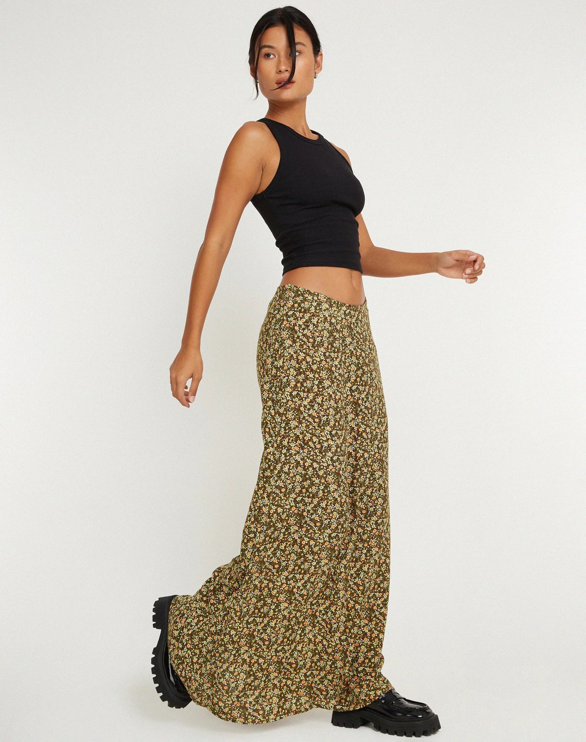 Sayan Maxirock in Khaki mit Grunge-Blumenmuster - Image 5