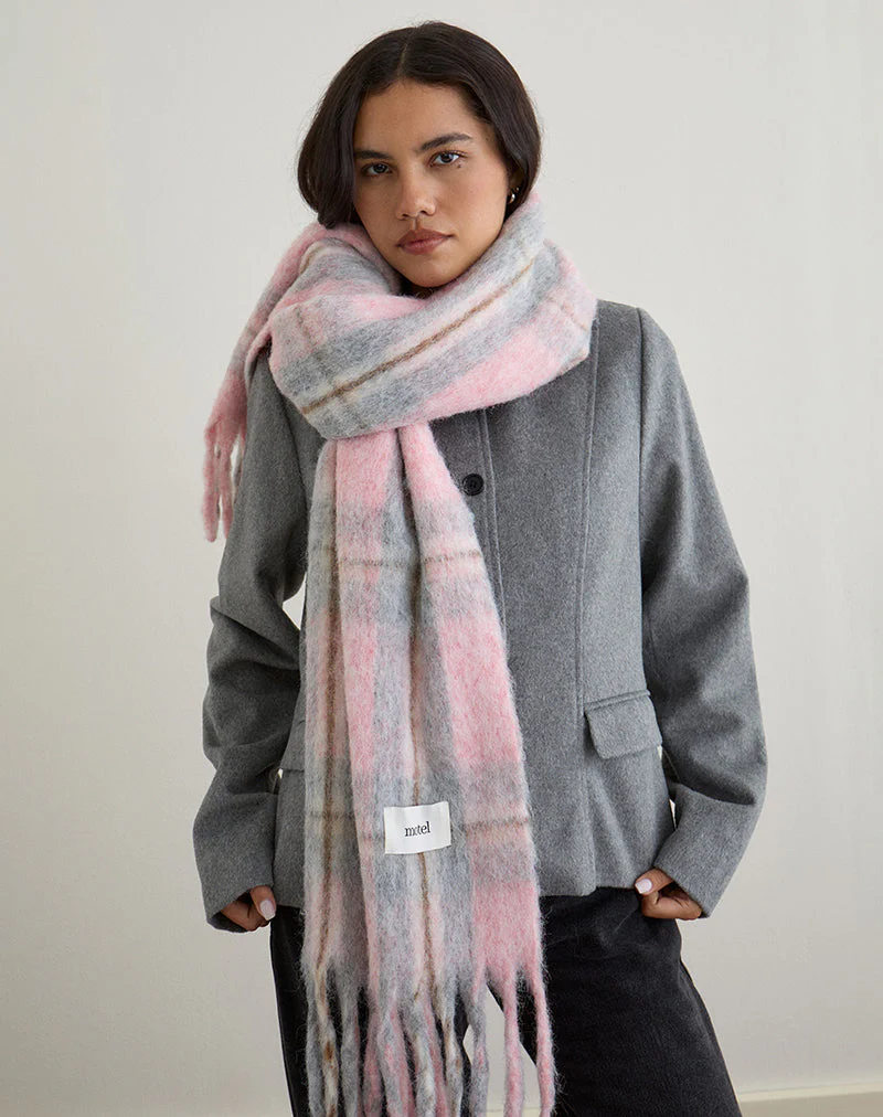 Schal aus gebürstetem Strick mit rosa Karo - Image 4