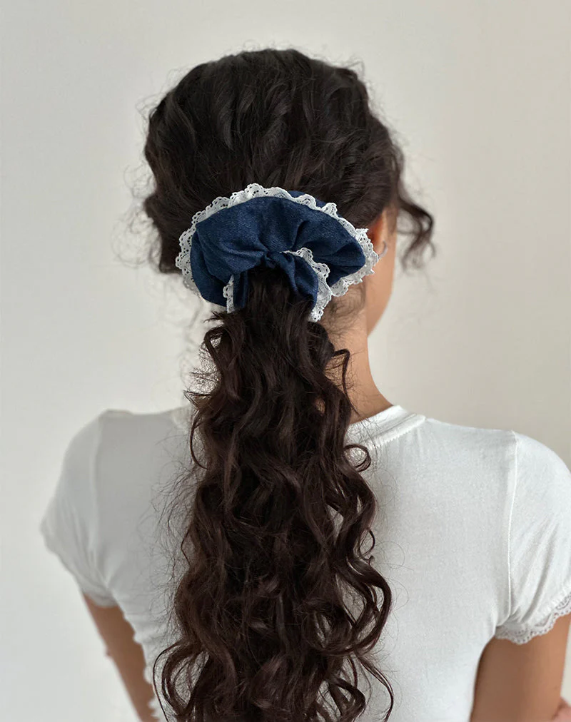 Scrunchie aus Denim Chambray mit Spitze