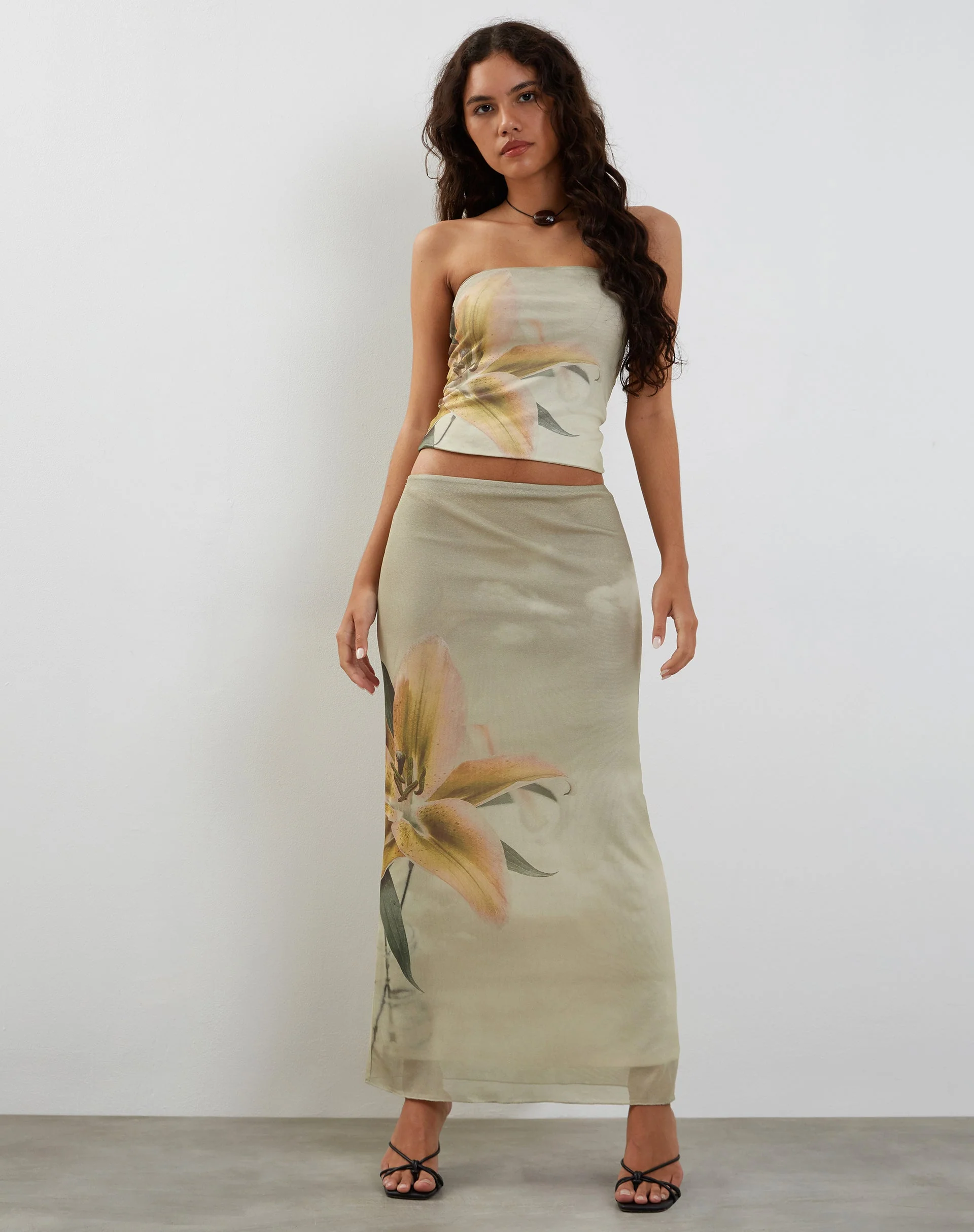 Shae Bandeau-Top mit gelbem Lilienprint - Image 2
