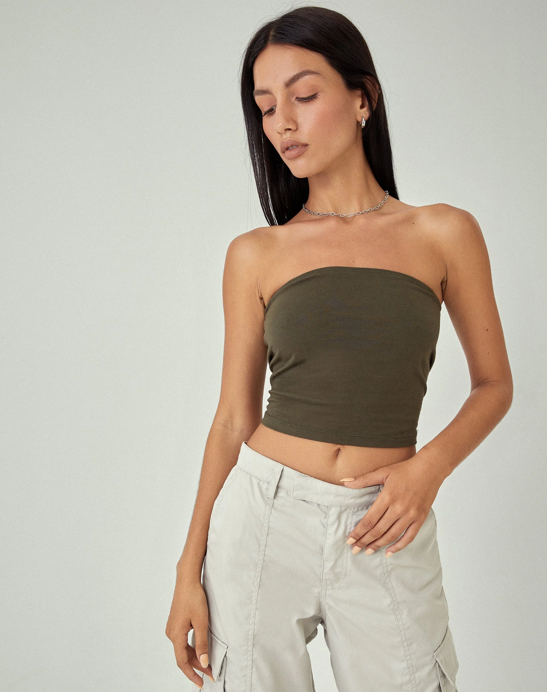 MOTEL X JACQUIE Shae Bandeau-Oberteil in Olive - Image 3