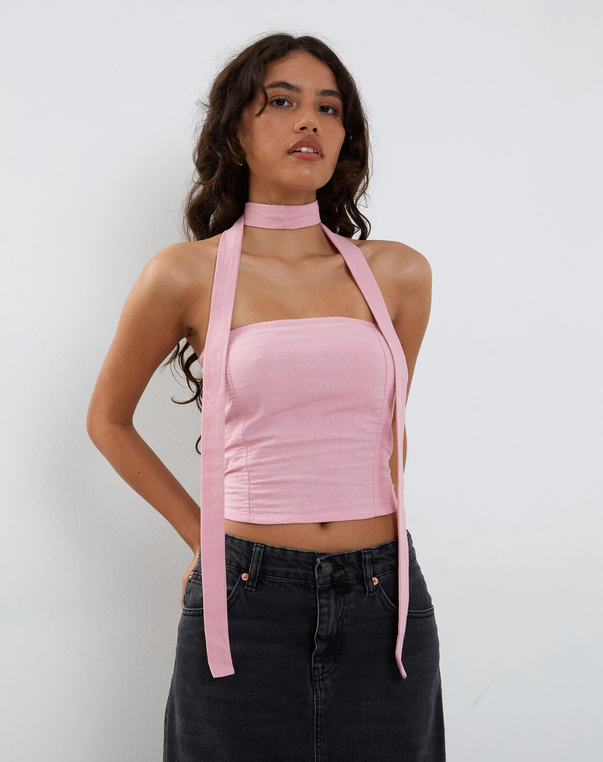Shaloe Bandeau-Top und Schal-Set in Flamingo-Rosa - Image 4