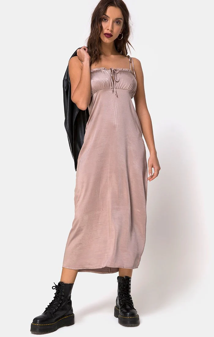Shilia Kleid in Satin Nerz - Image 3