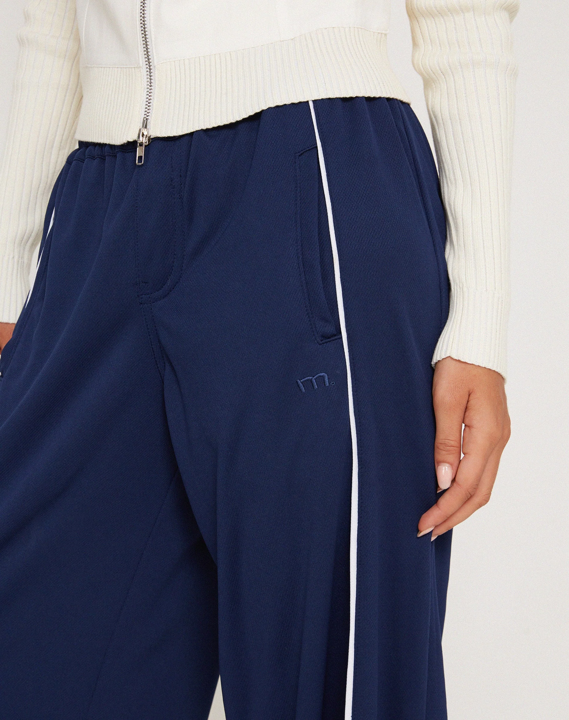 Shobi Jogger mit weitem Bein in Navy - Image 3