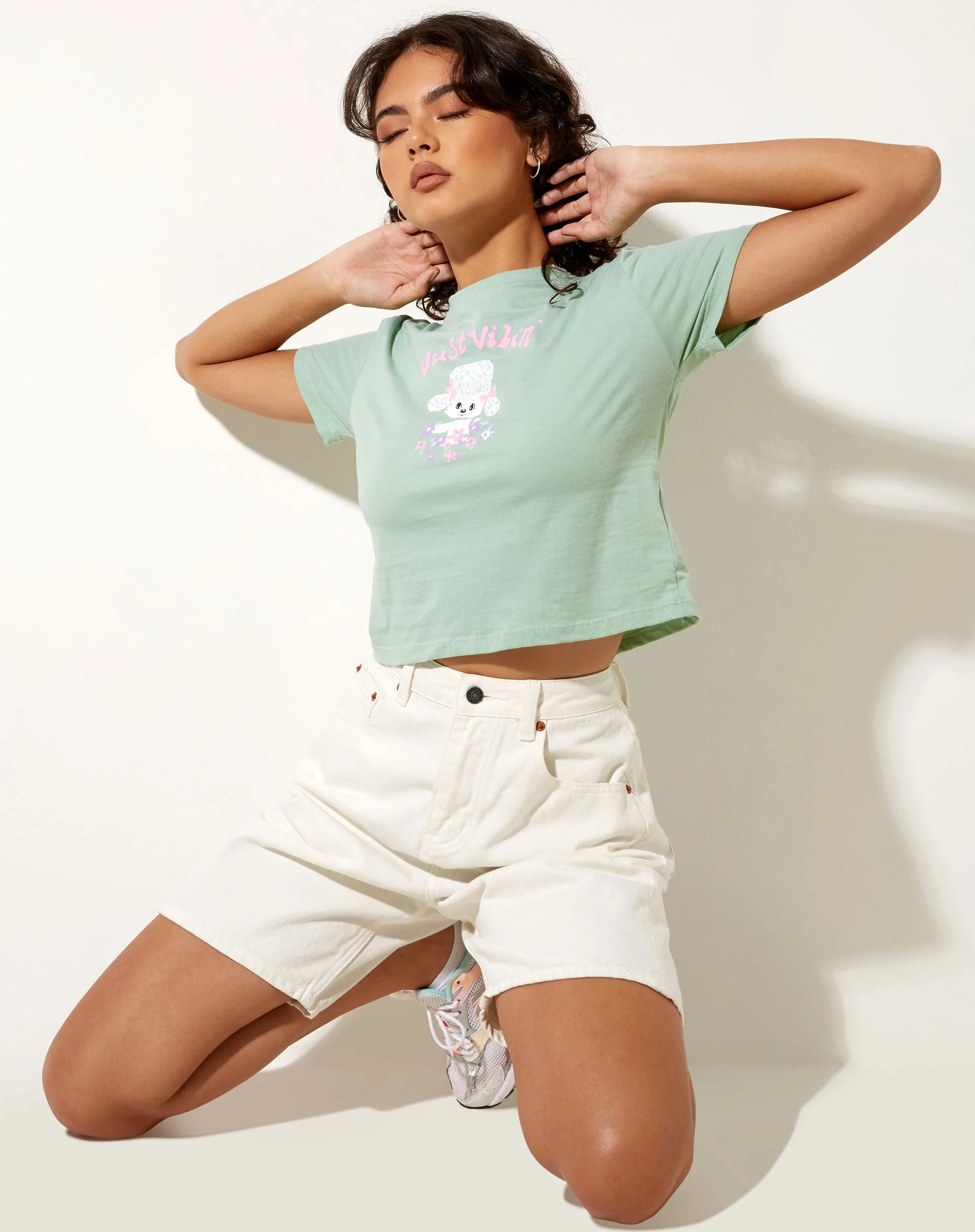 Eingeschrumpftes Tee in Lido Grün Just Vibin - Image 4